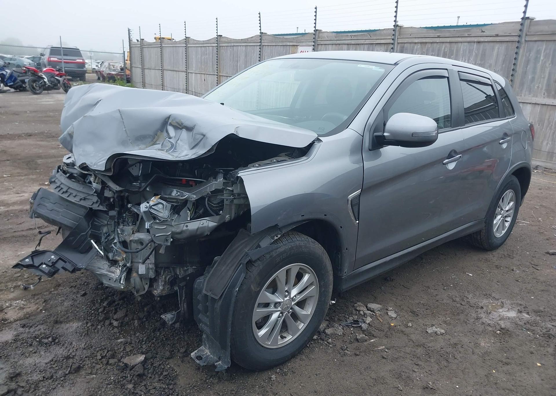 2023 MITSUBISHI RVR SE