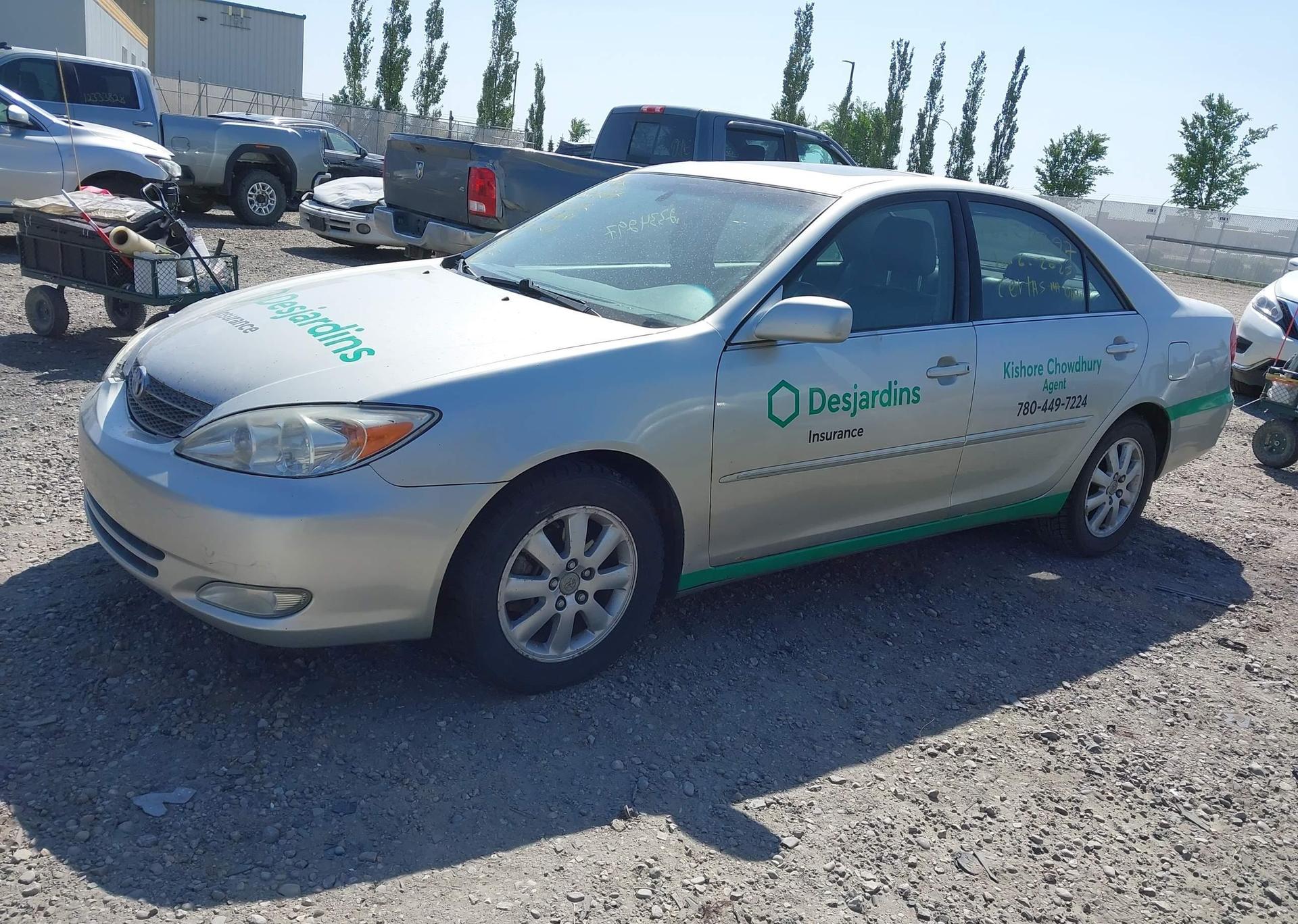 2002 TOYOTA CAMRY LE