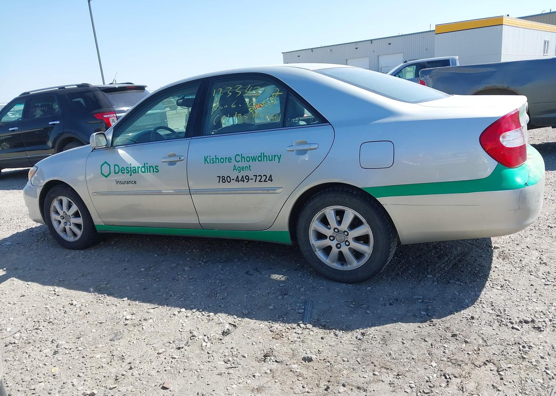 2002 TOYOTA CAMRY LE