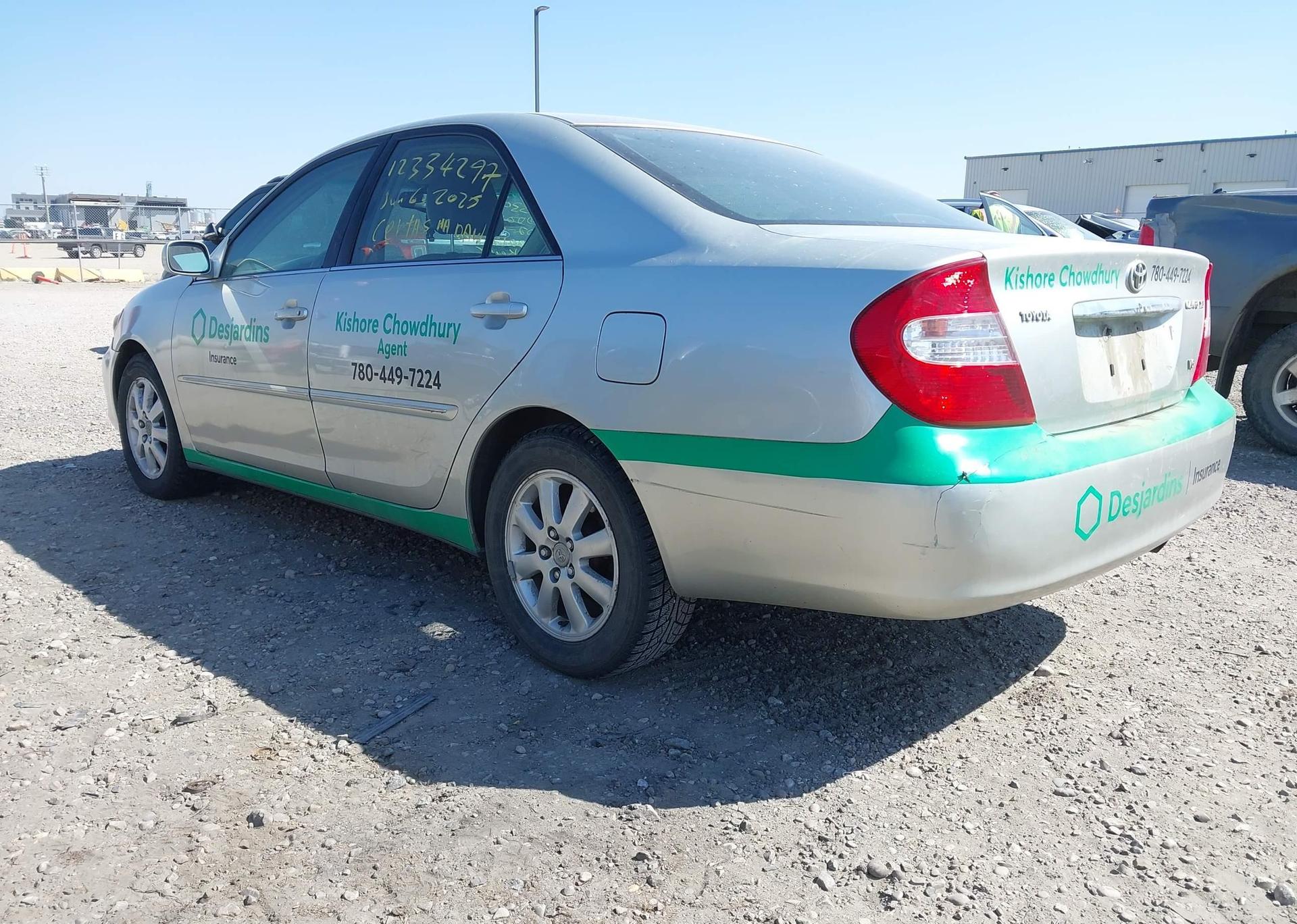 2002 TOYOTA CAMRY LE