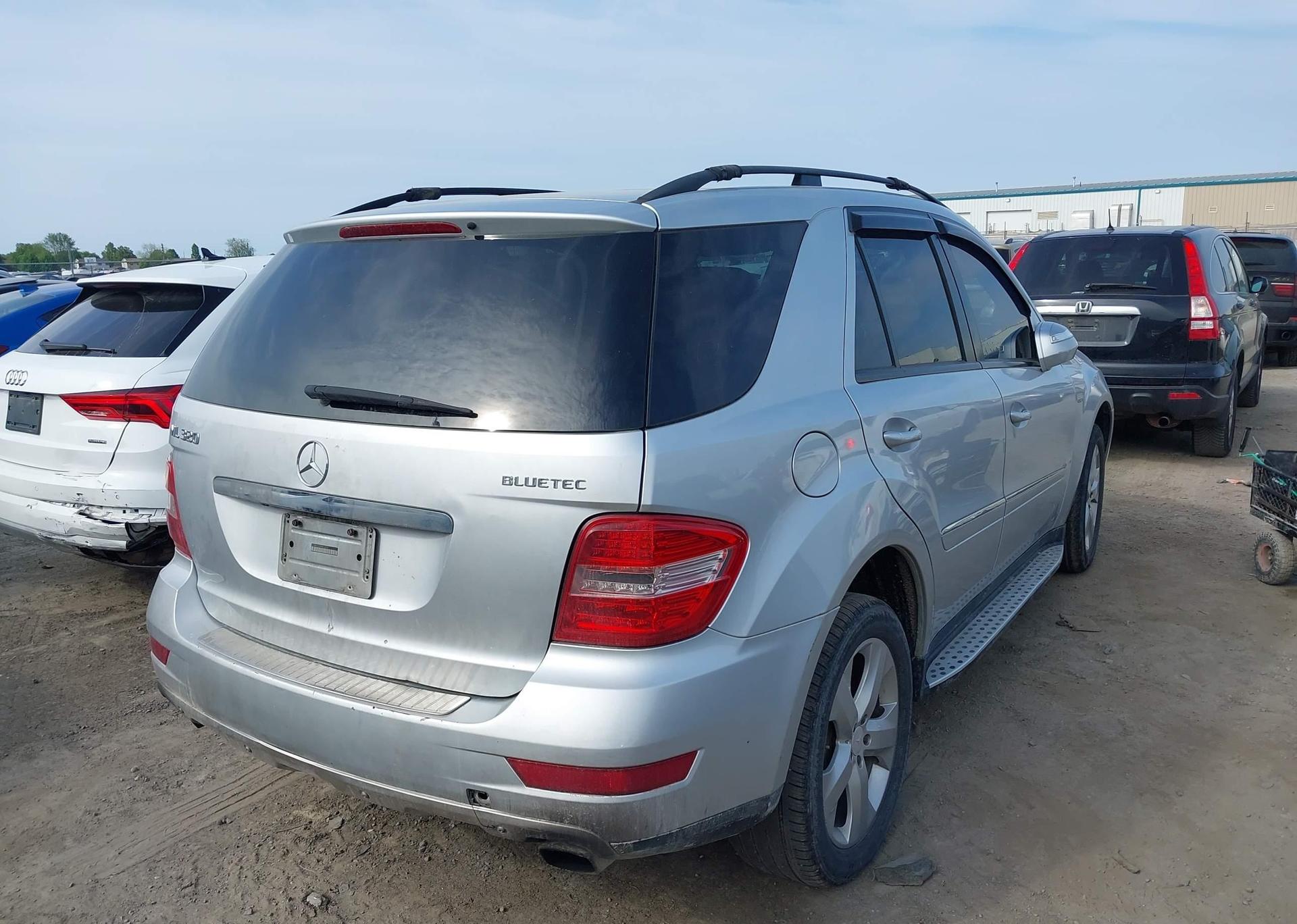 2009 MERCEDES-BENZ ML 320 BLUETEC 4MATIC