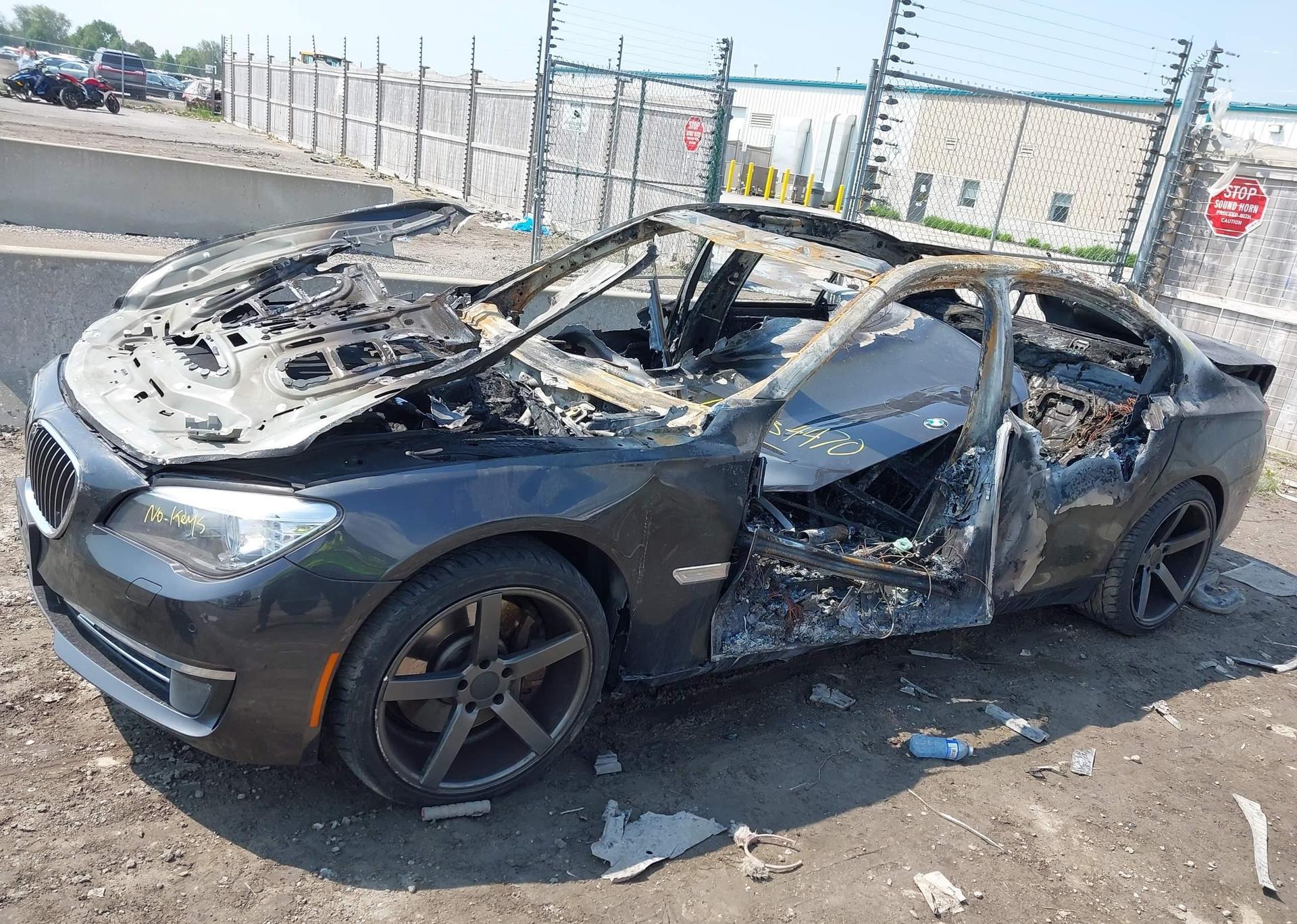 2013 BMW 750 XI