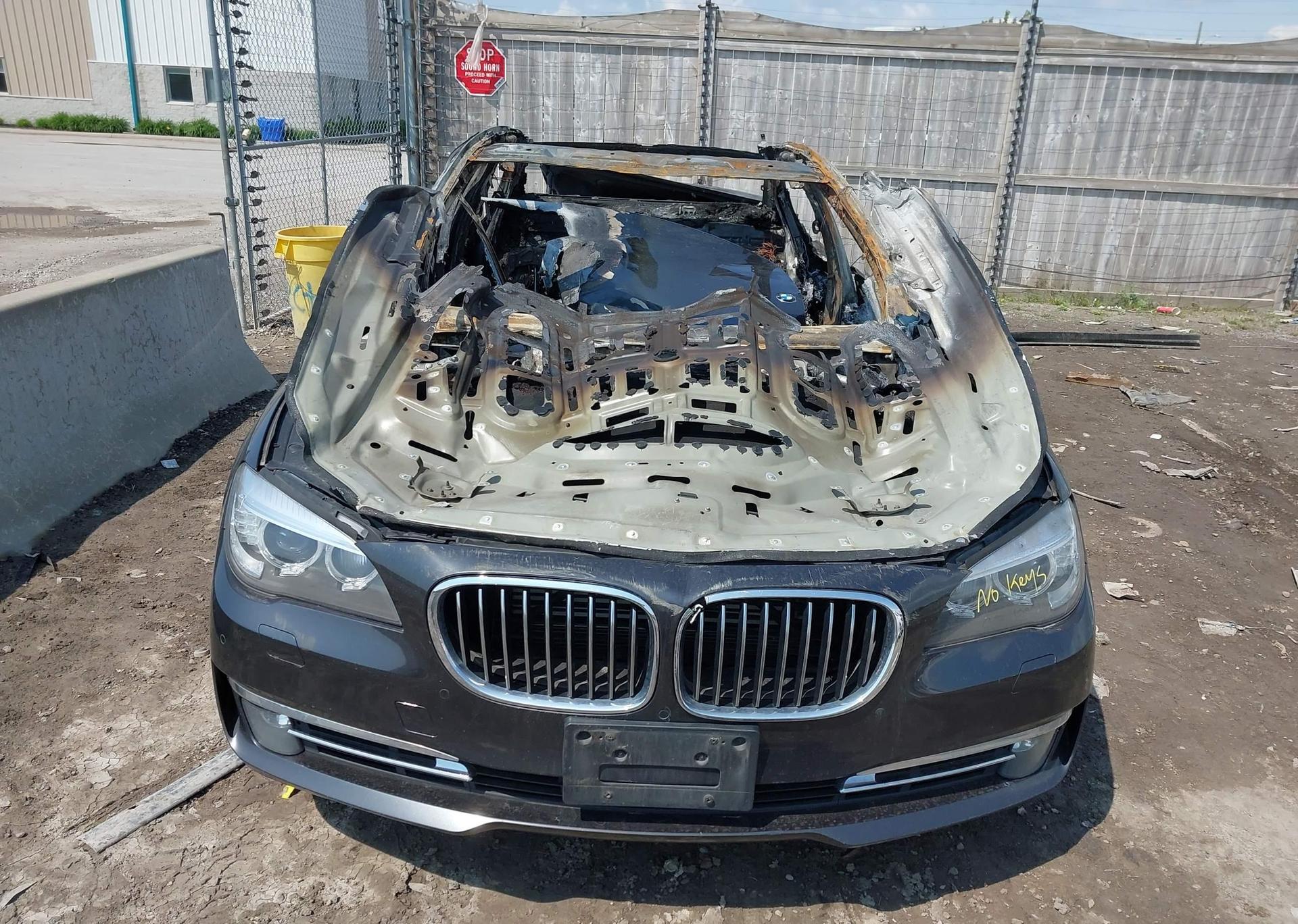 2013 BMW 750 XI