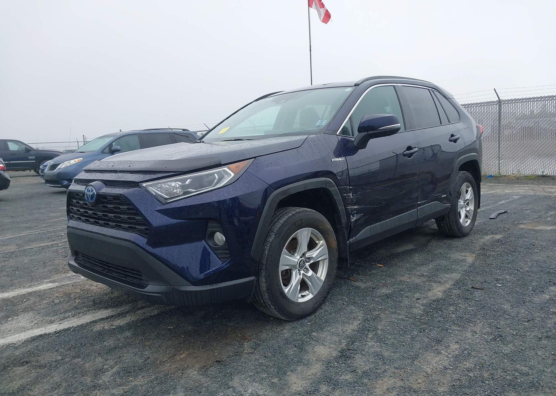 2019 TOYOTA RAV4 HYBRID XLE