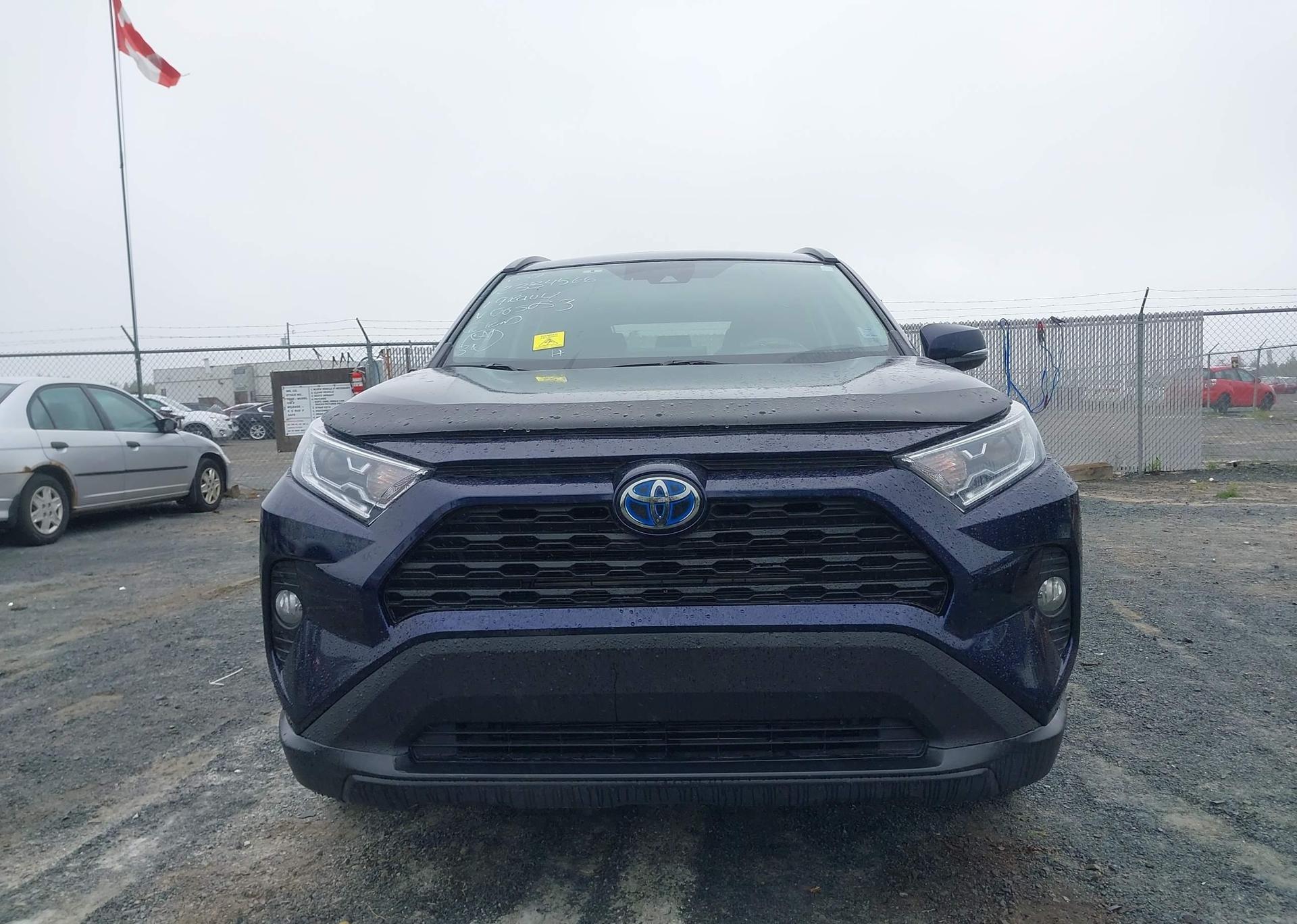 2019 TOYOTA RAV4 HYBRID XLE