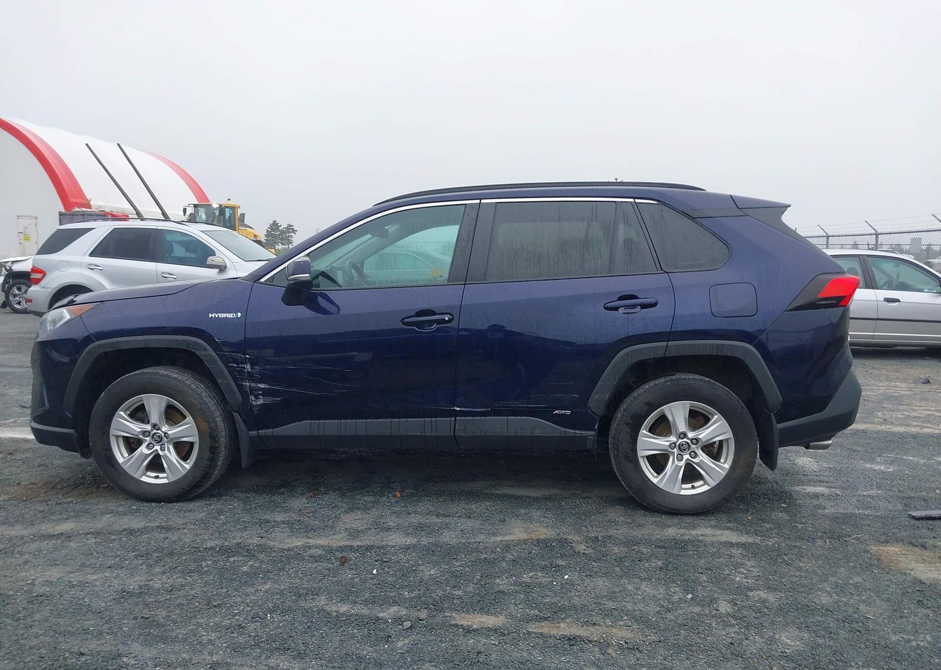 2019 TOYOTA RAV4 HYBRID XLE