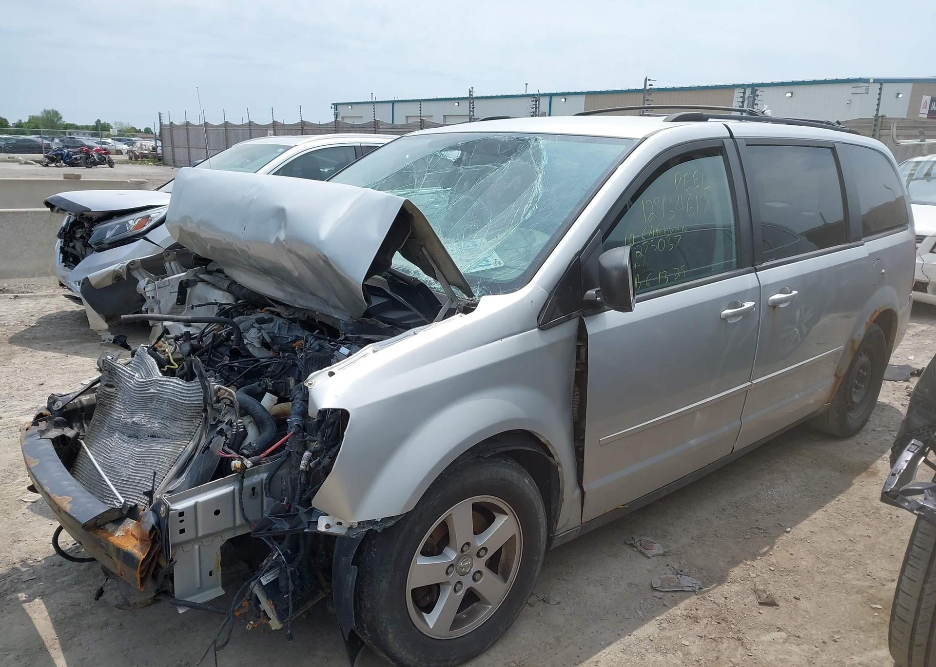 2010 DODGE GRAND CARAVAN SE