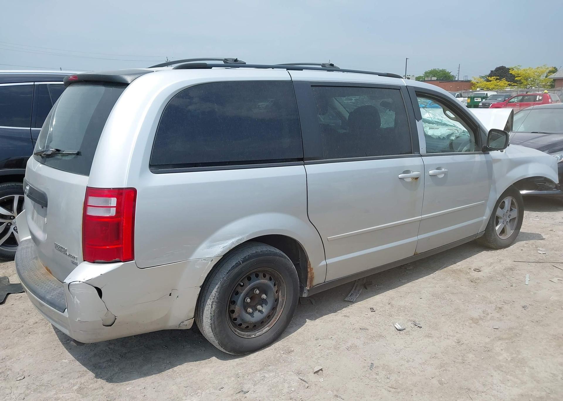 2010 DODGE GRAND CARAVAN SE