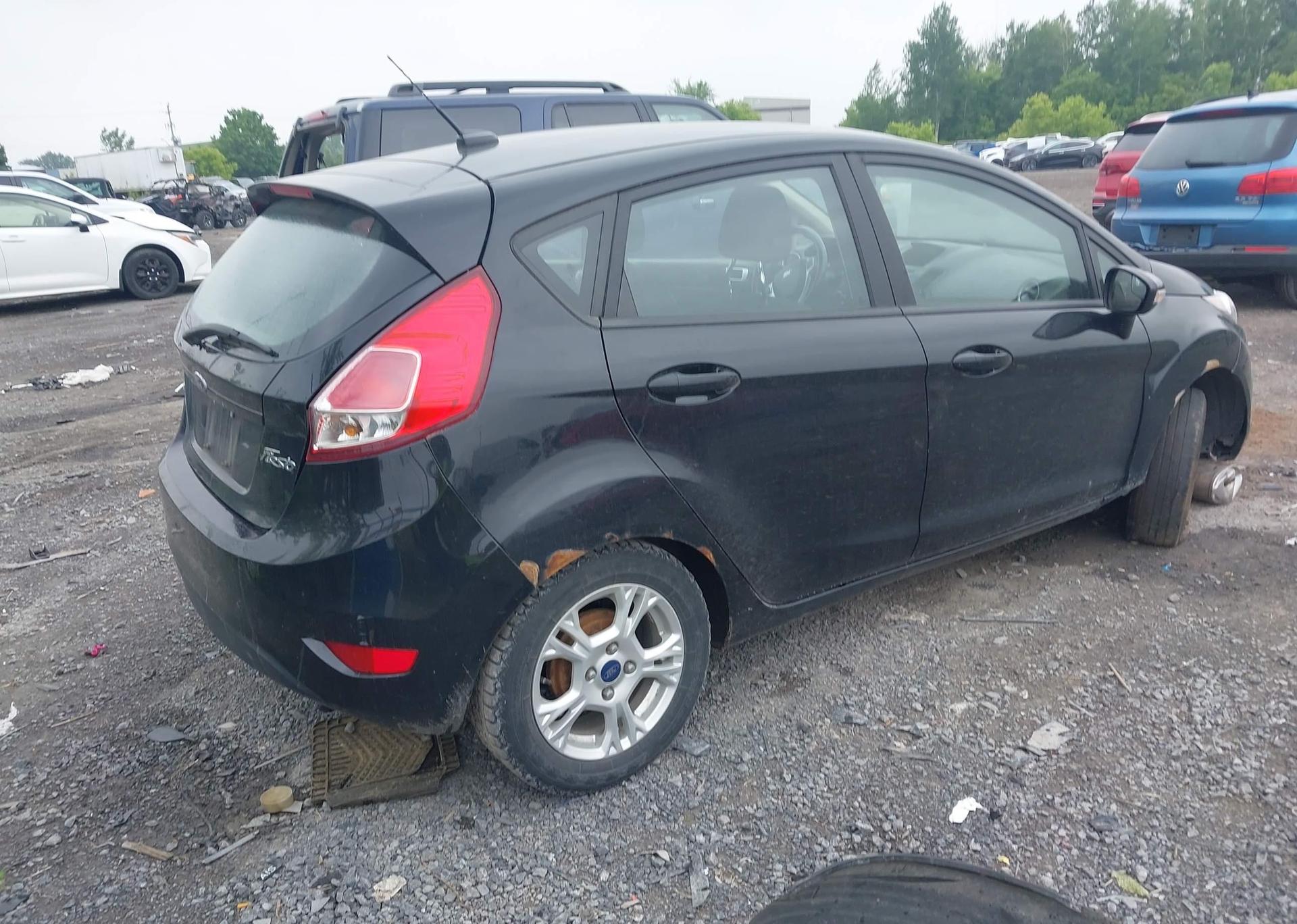 2016 FORD Fiesta