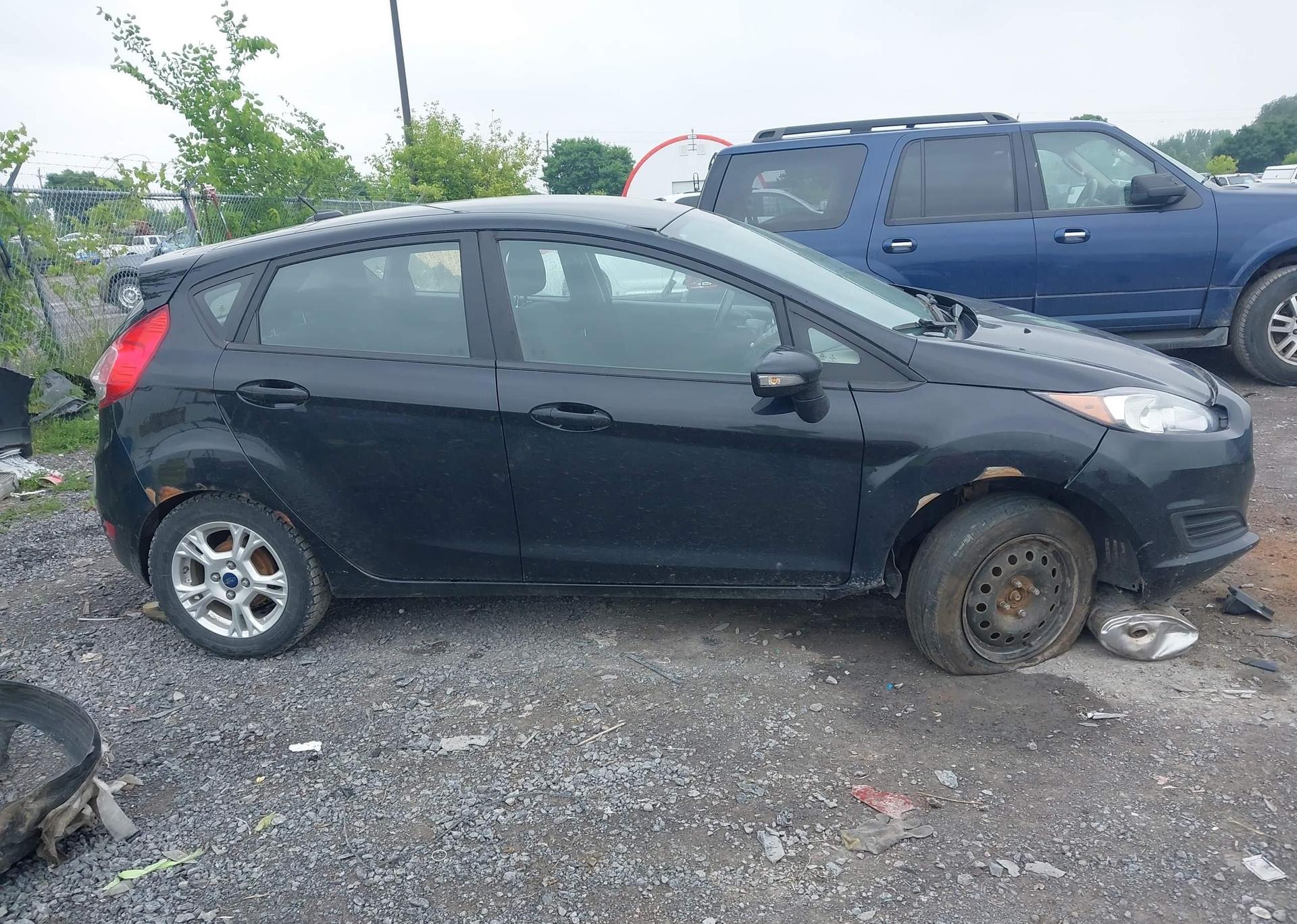 2016 FORD Fiesta
