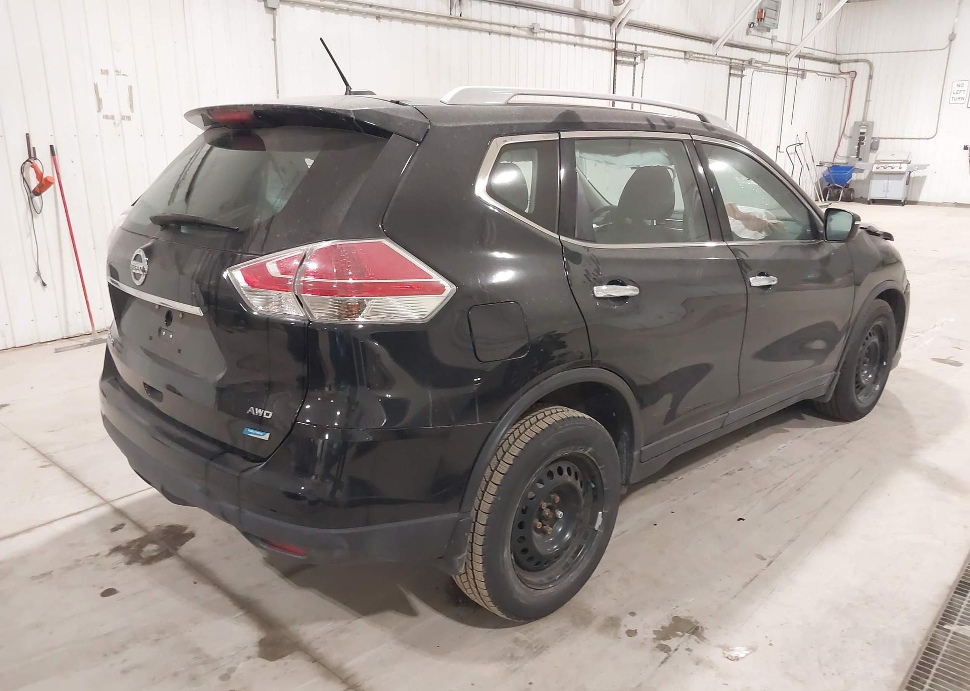 2014 NISSAN ROGUE S