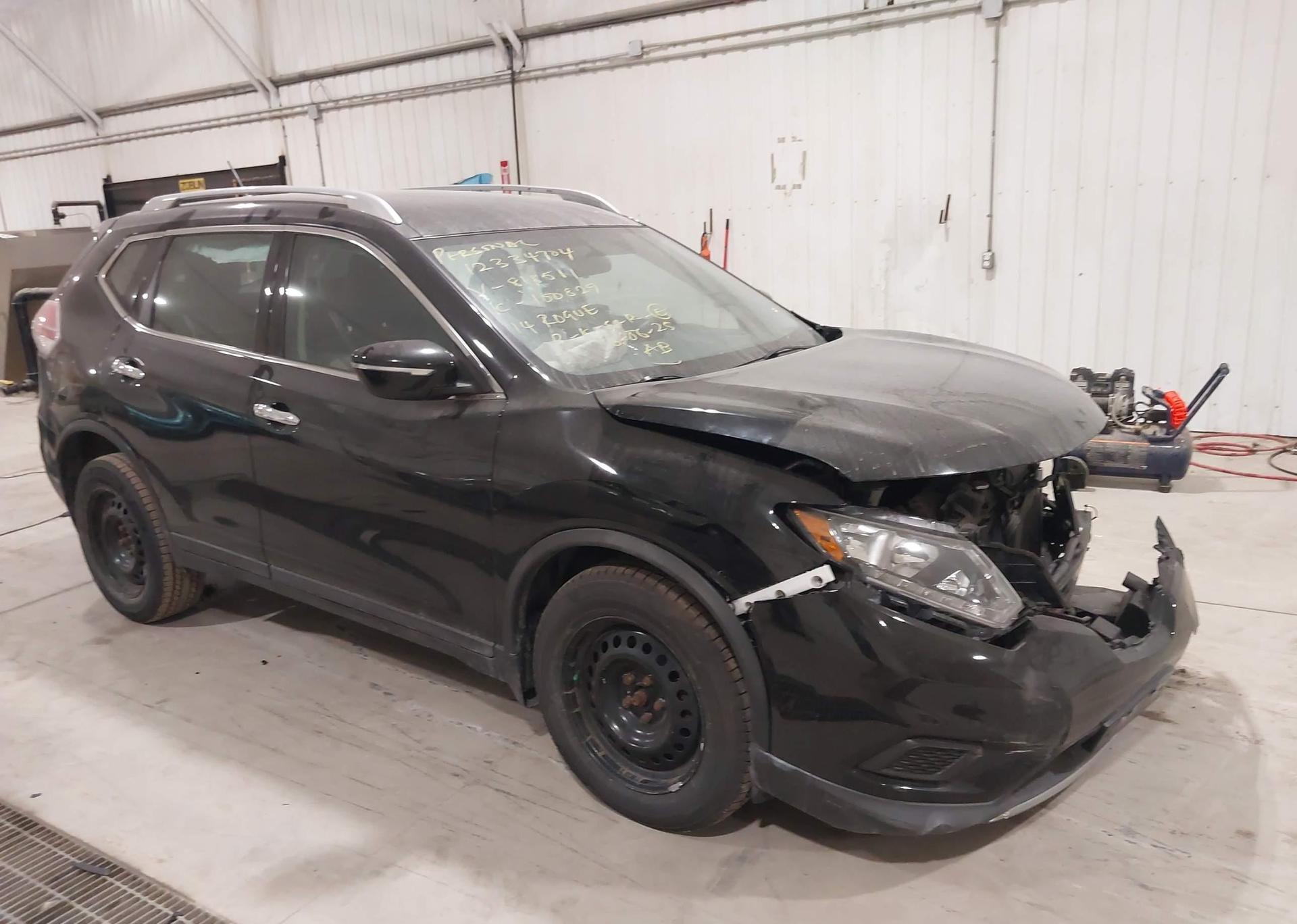 2014 NISSAN ROGUE S