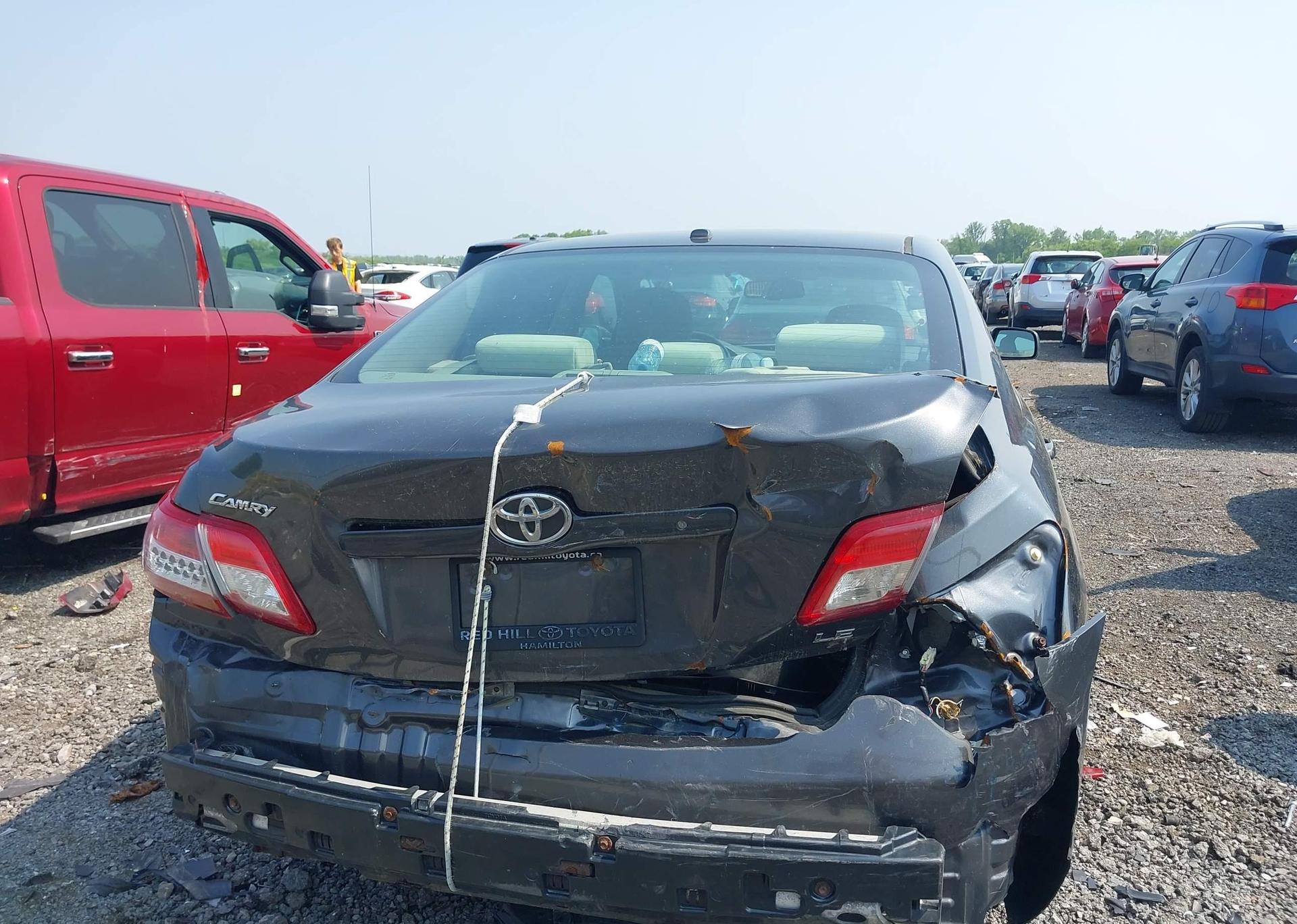 2010 TOYOTA CAMRY LE