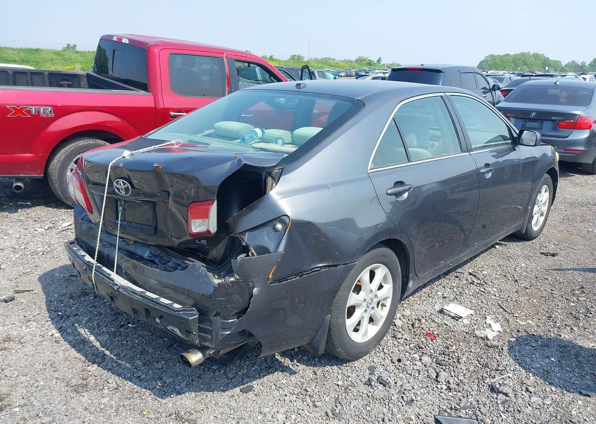 2010 TOYOTA CAMRY LE