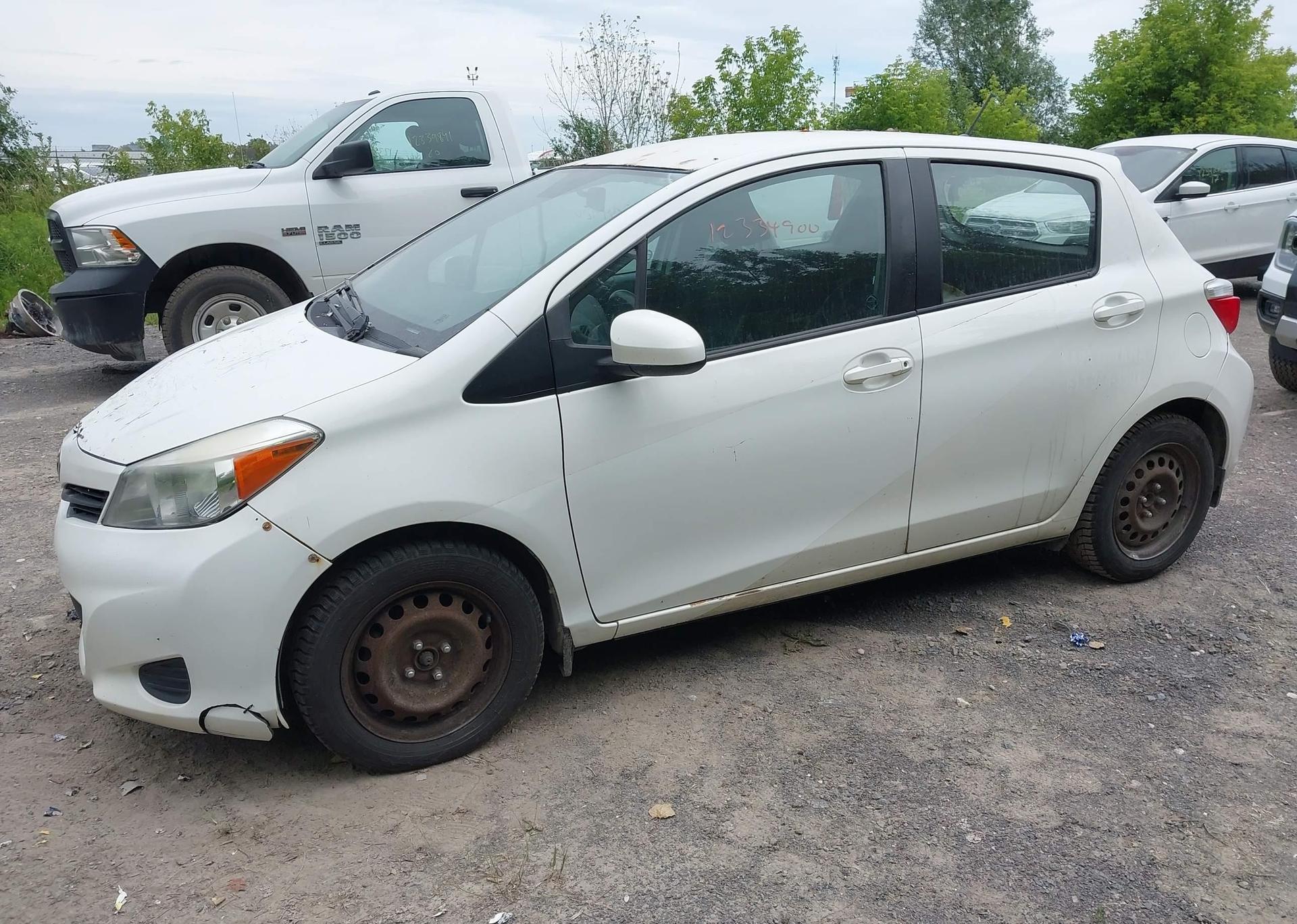 2014 TOYOTA YARIS