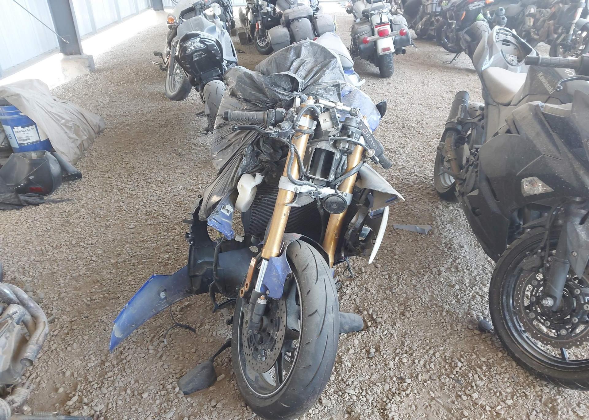 2011 YAMAHA YZFR6