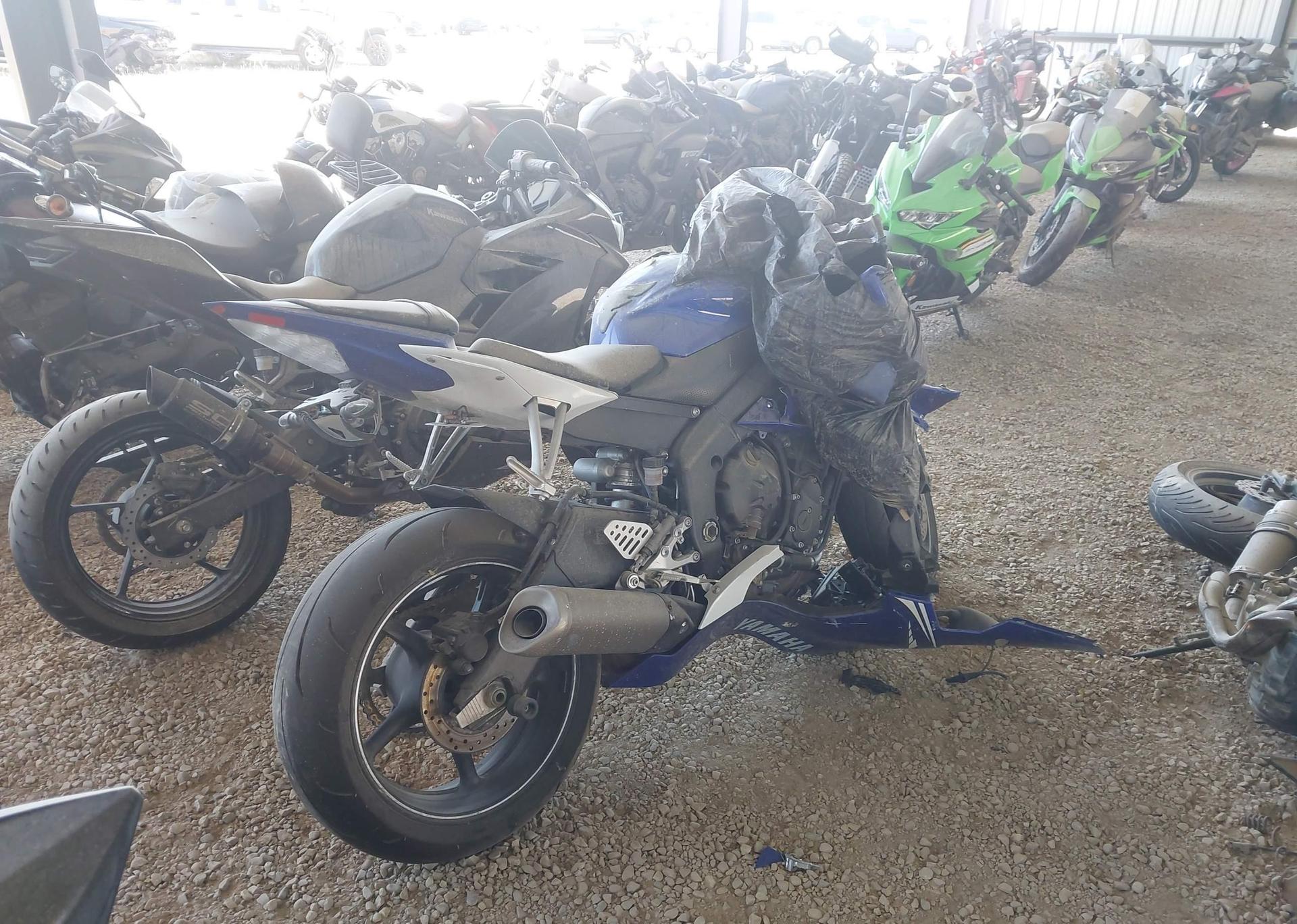 2011 YAMAHA YZFR6