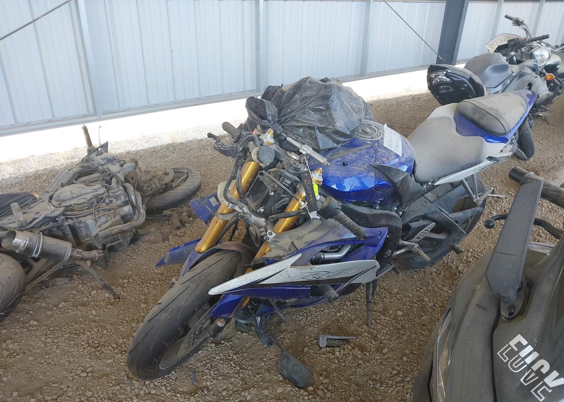 2011 YAMAHA YZFR6