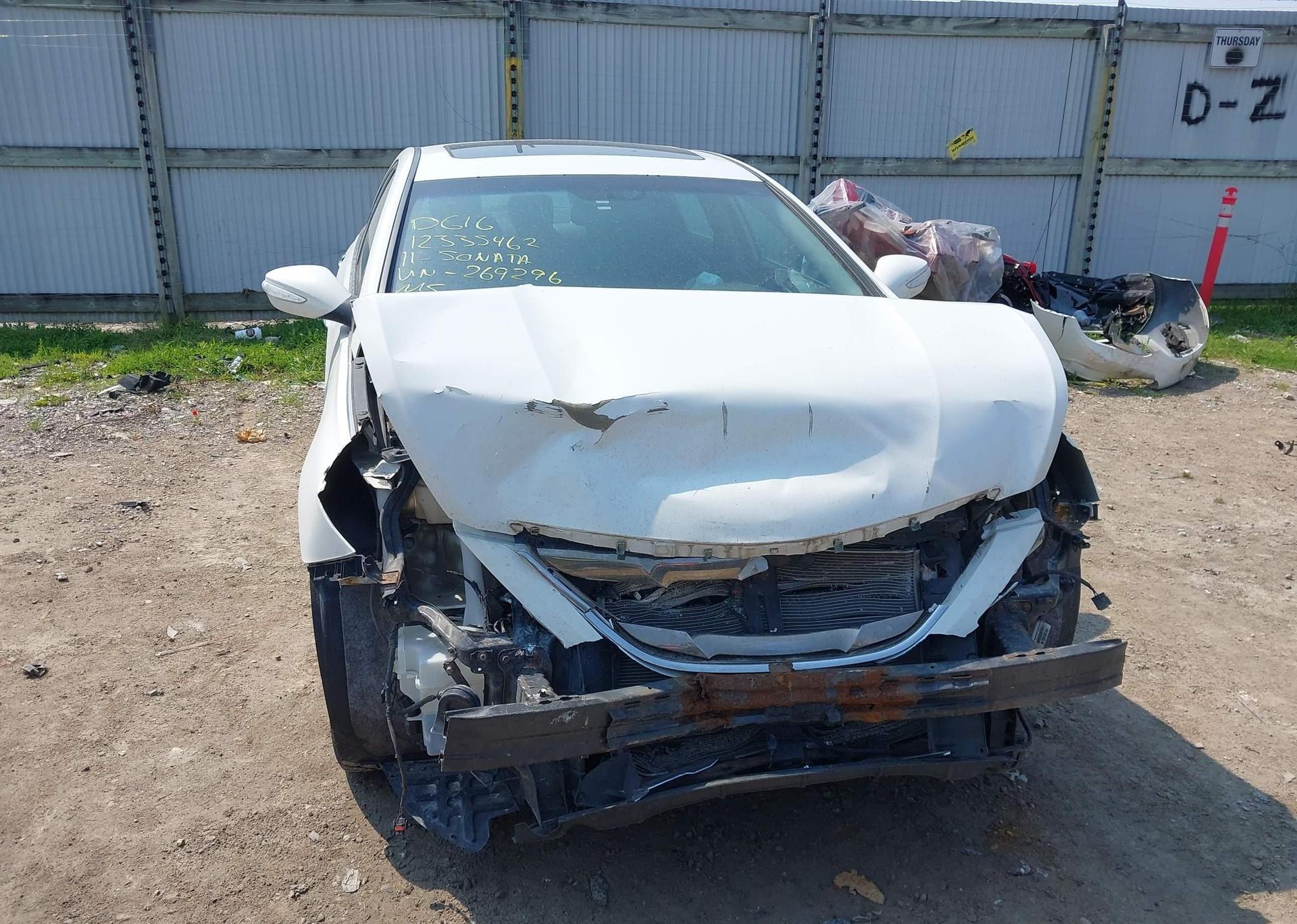 2011 HYUNDAI SONATA SE