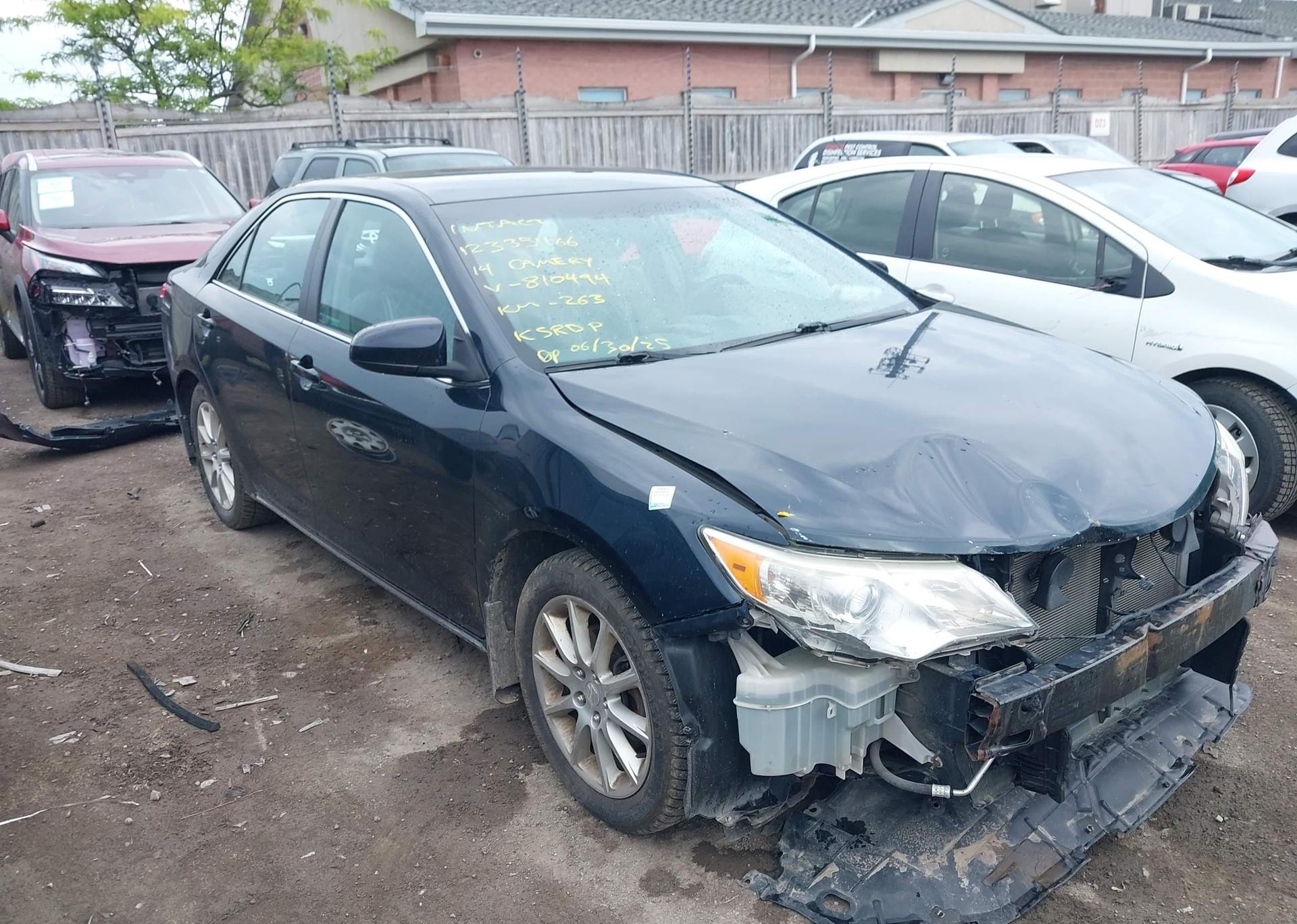 2014 TOYOTA CAMRY