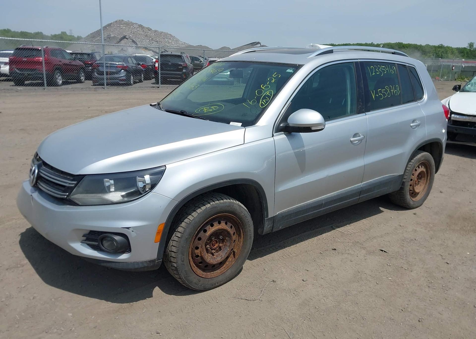2014 VOLKSWAGEN TIGUAN SEL