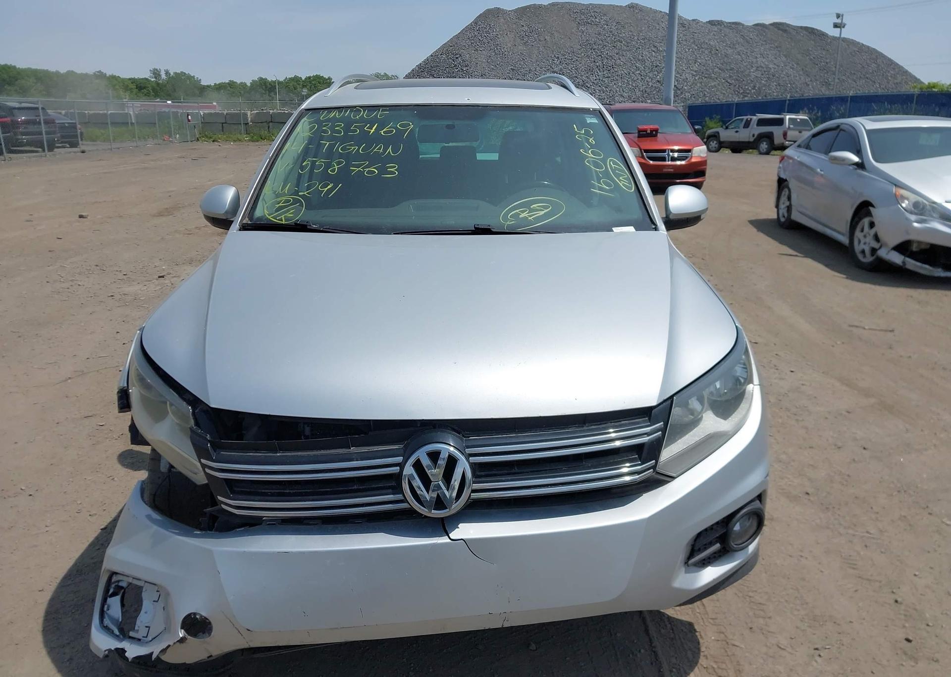2014 VOLKSWAGEN TIGUAN SEL