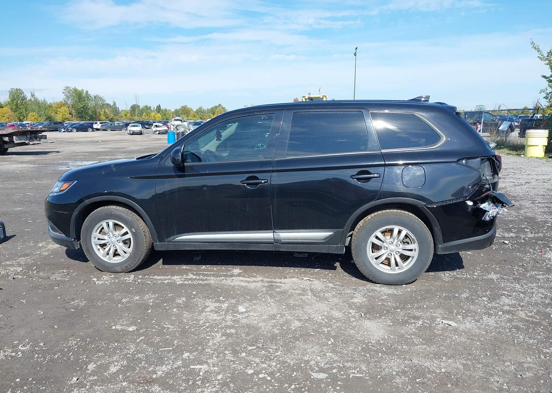 2020 MITSUBISHI OUTLANDER ES