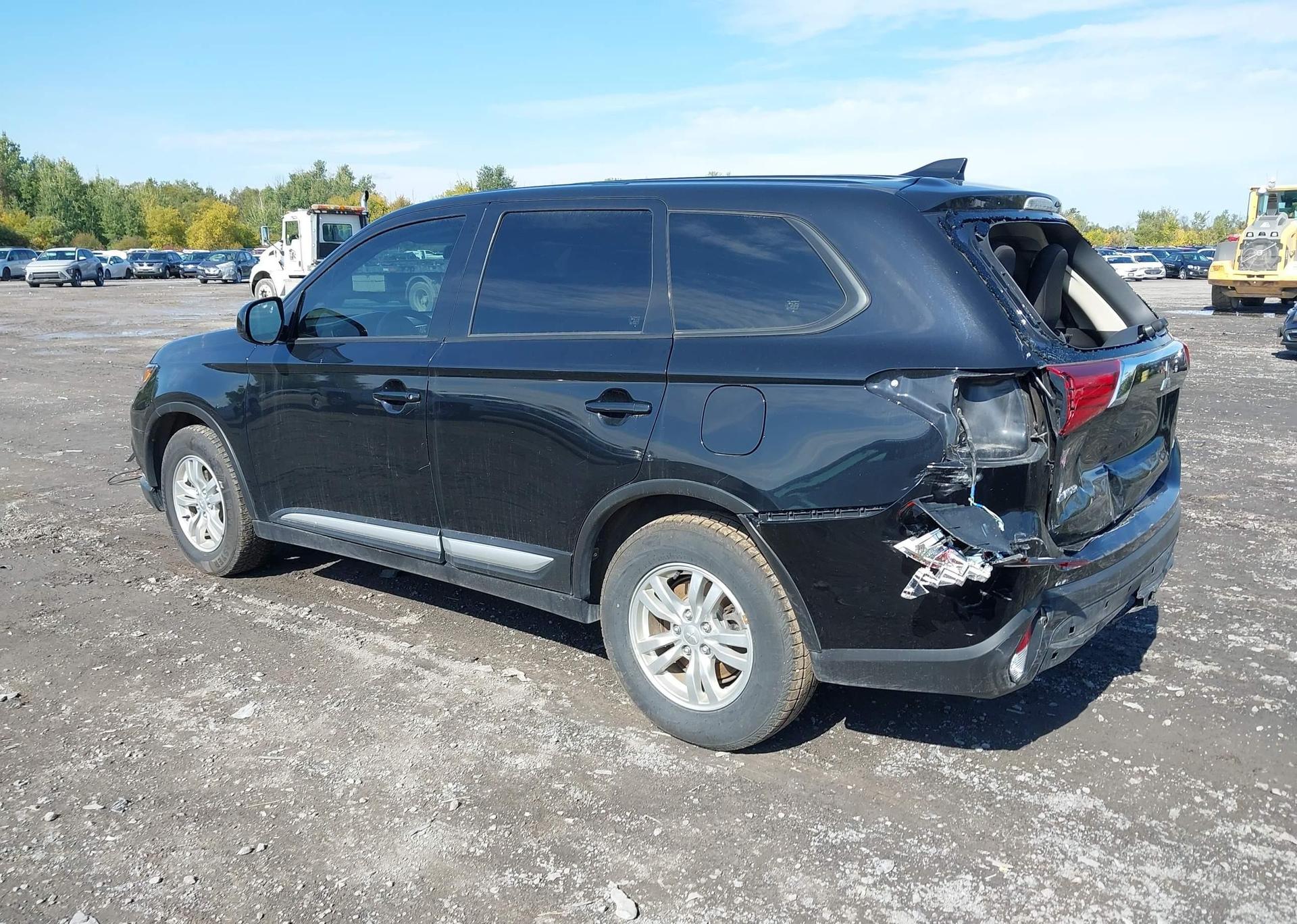 2020 MITSUBISHI OUTLANDER ES