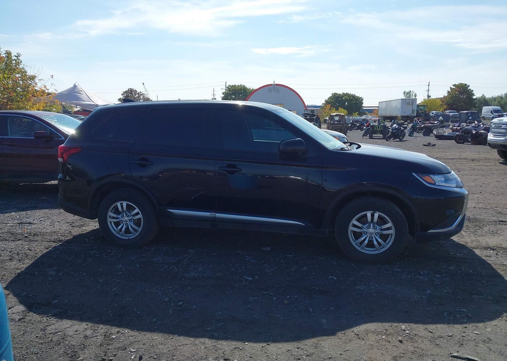 2020 MITSUBISHI OUTLANDER ES