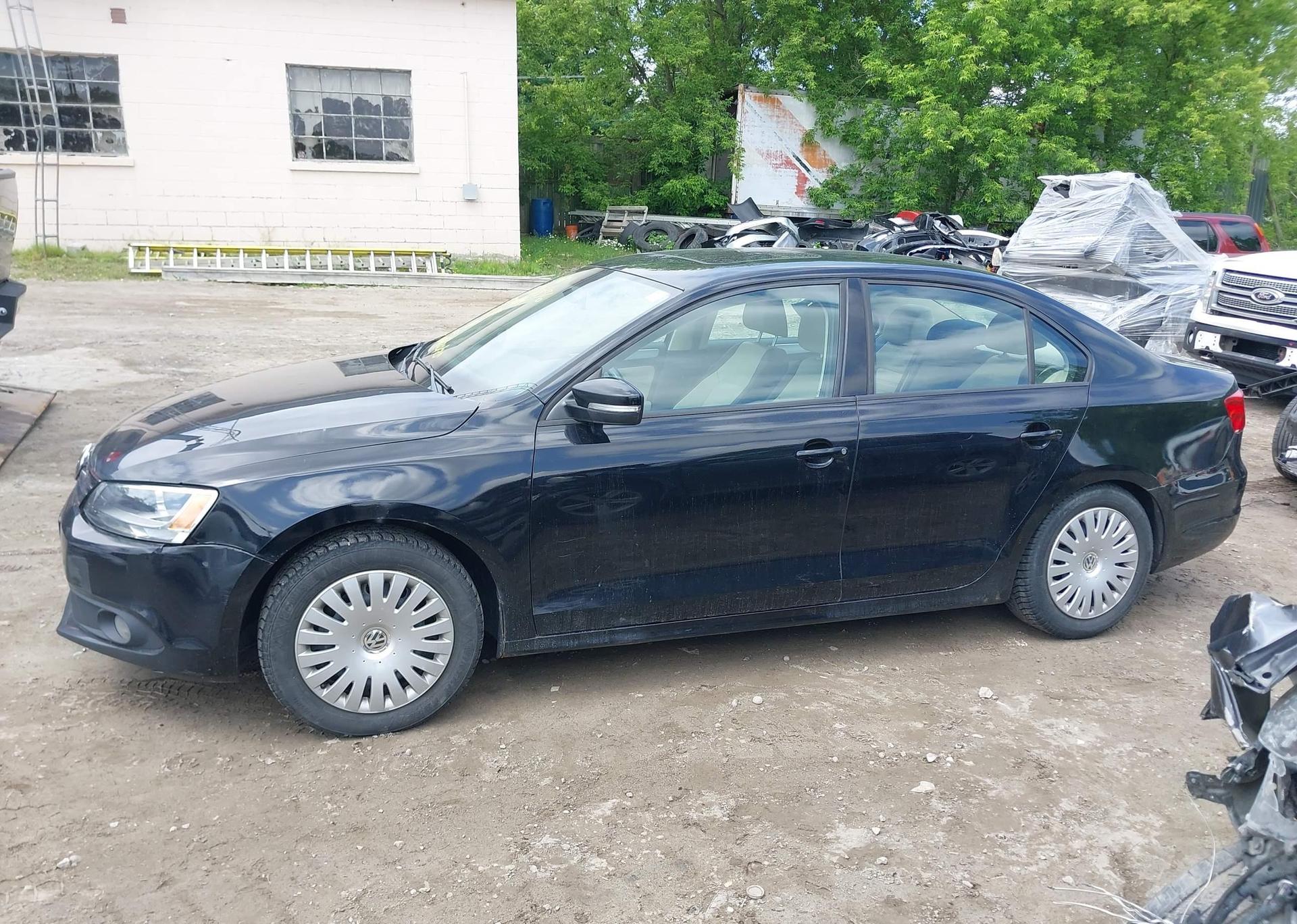 2013 VOLKSWAGEN JETTA