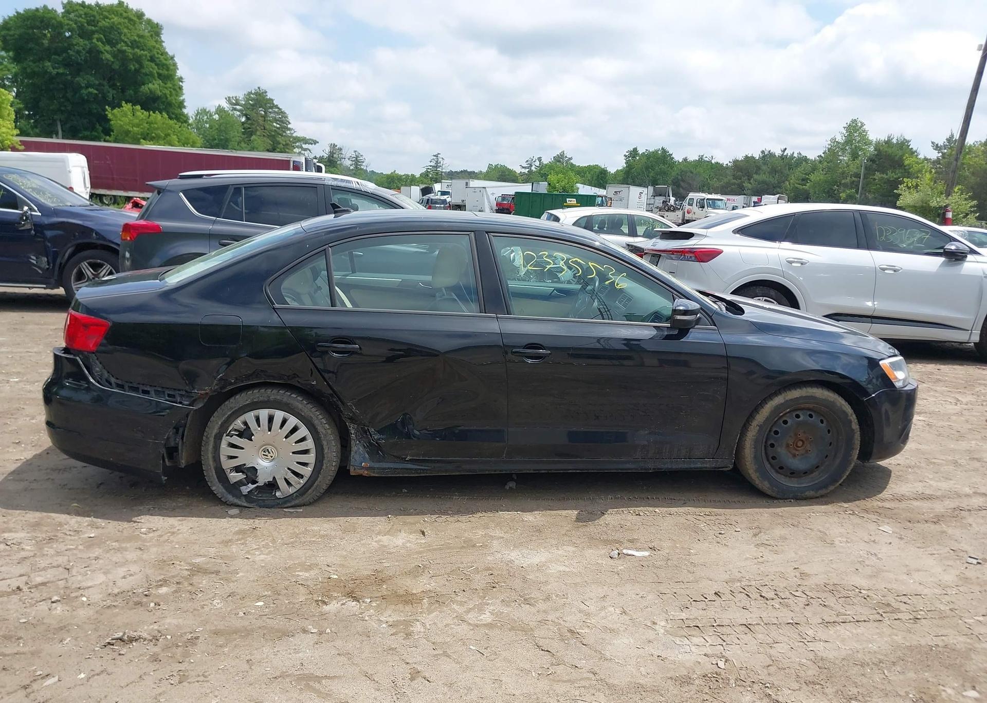 2013 VOLKSWAGEN JETTA