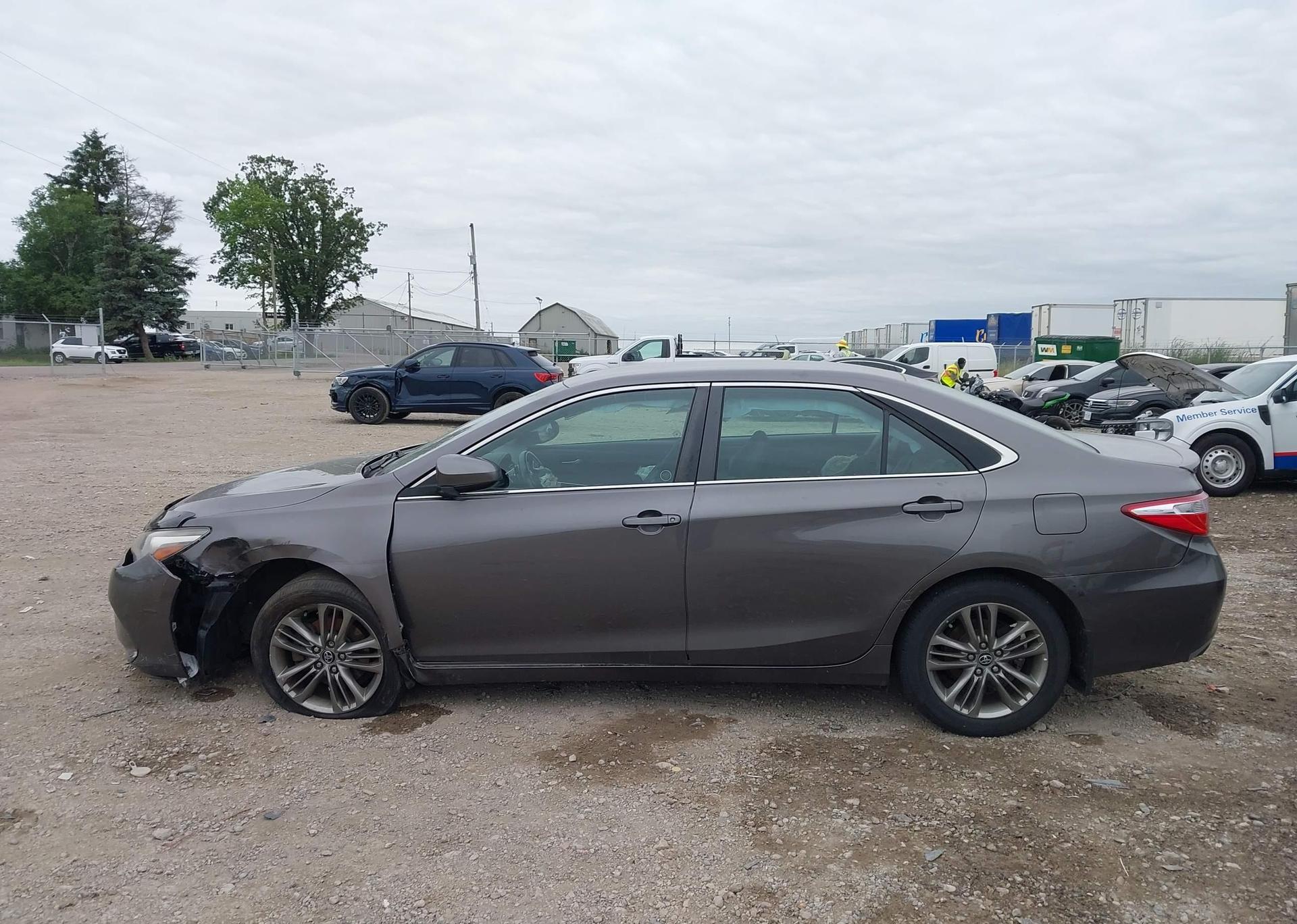 2017 TOYOTA CAMRY