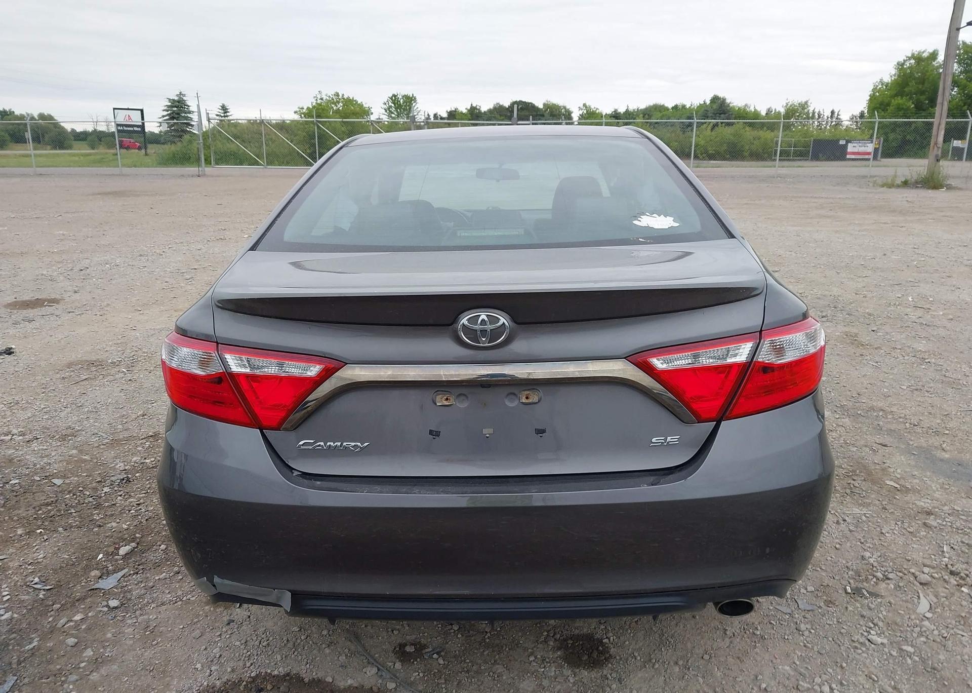 2017 TOYOTA CAMRY
