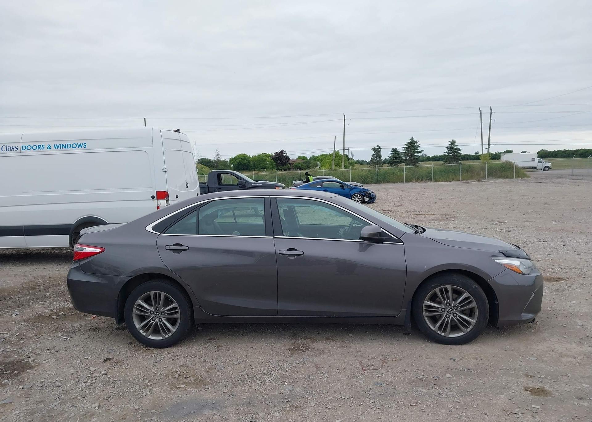 2017 TOYOTA CAMRY