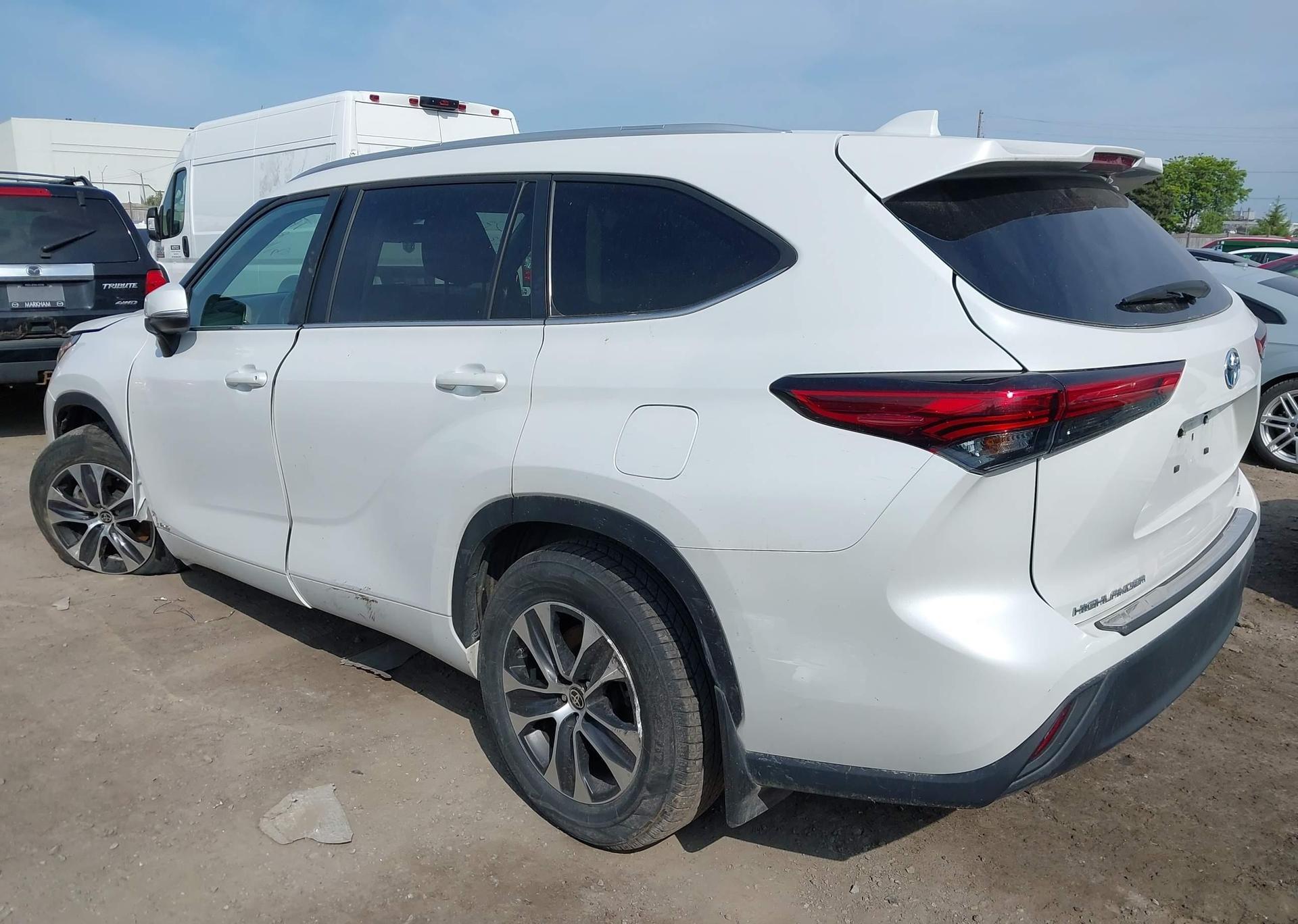 2023 TOYOTA HIGHLANDER HYBRID XLE
