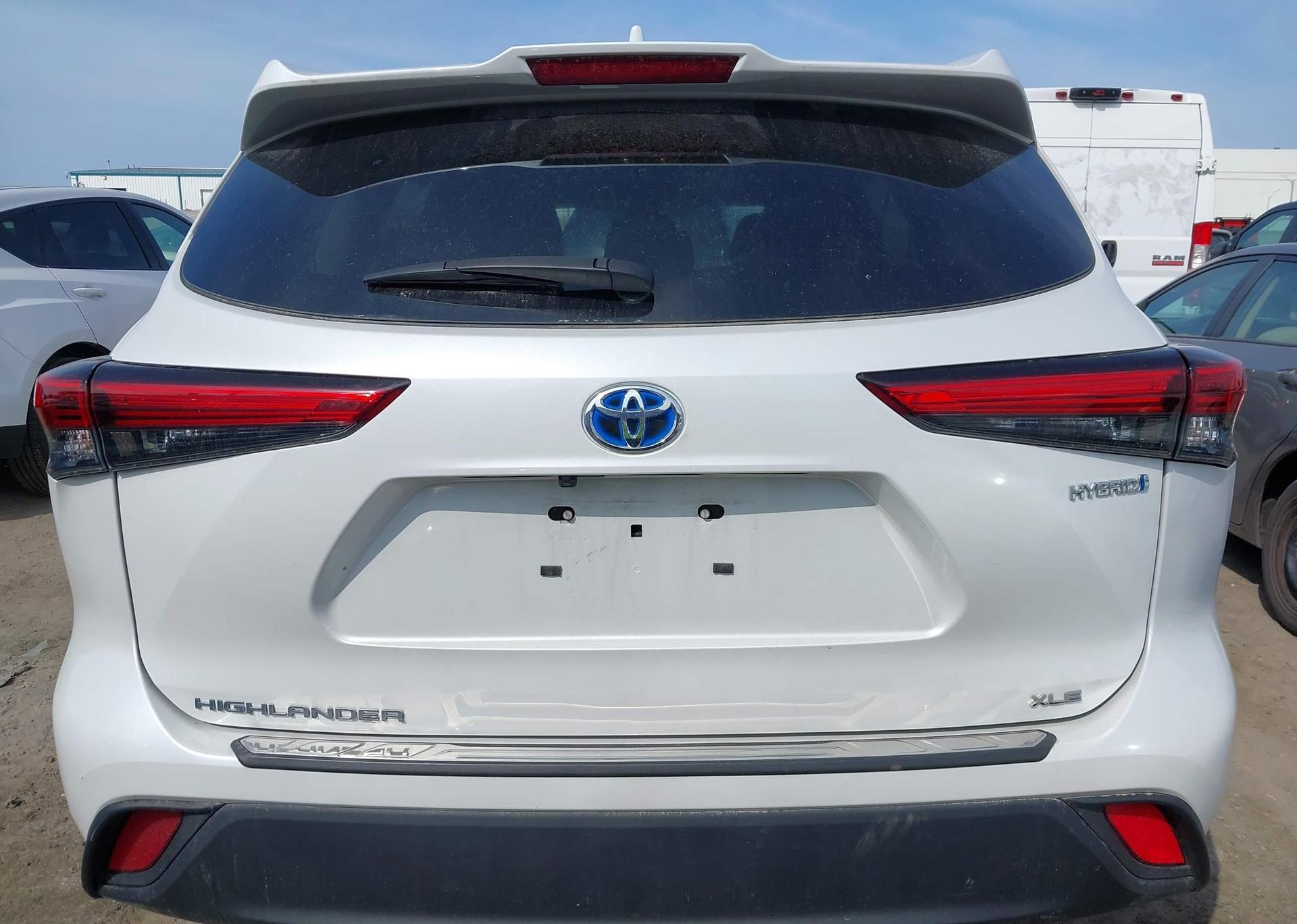 2023 TOYOTA HIGHLANDER HYBRID XLE