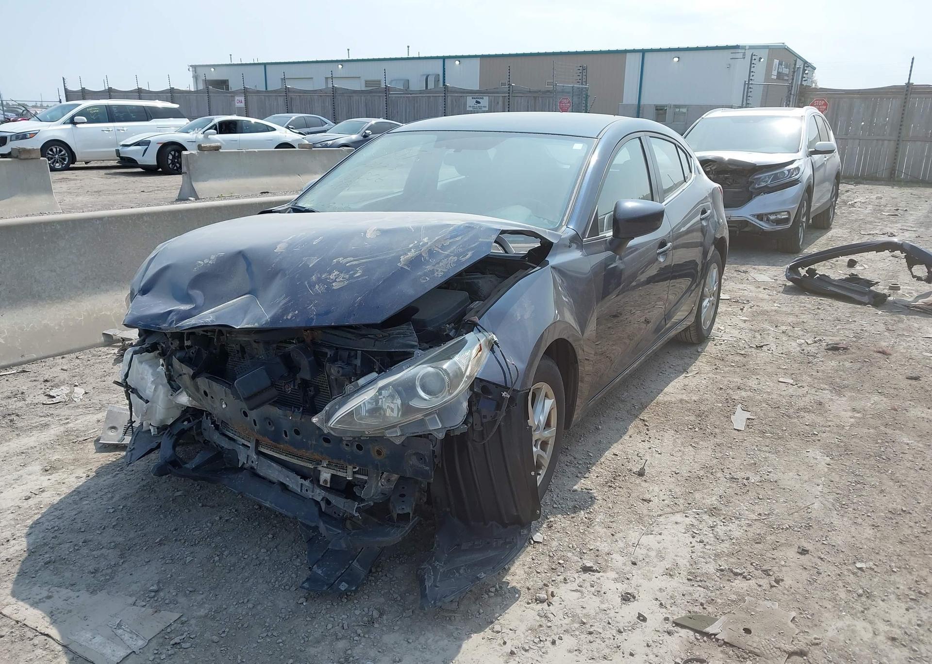 2014 MAZDA MAZDA3 GS-SKY