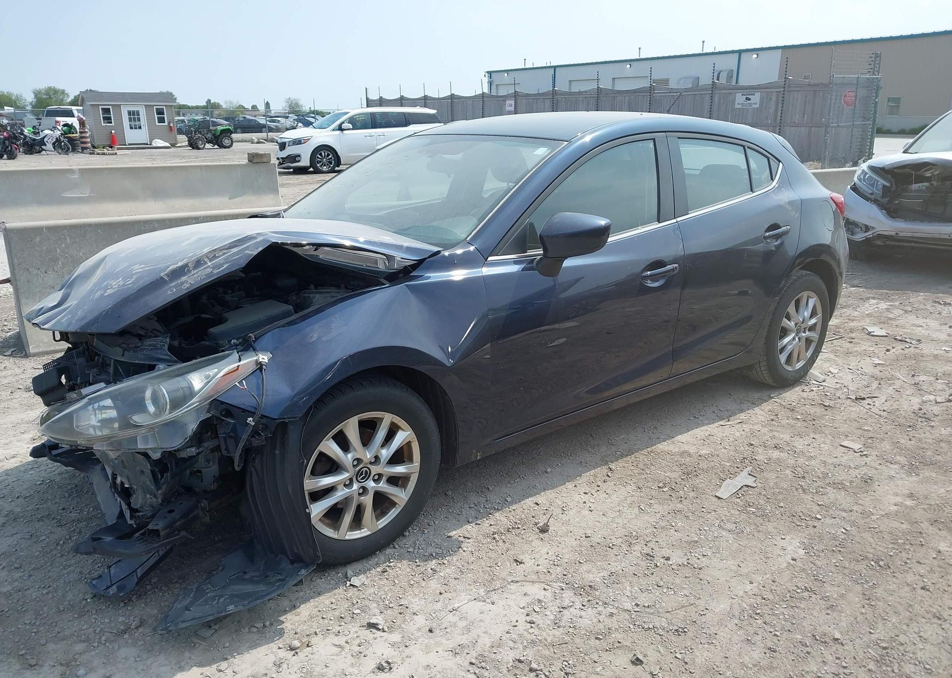 2014 MAZDA MAZDA3 GS-SKY
