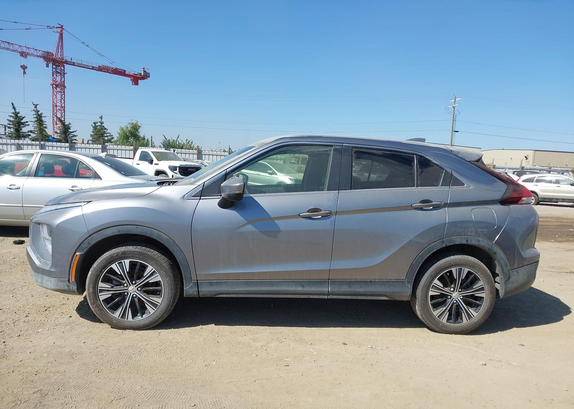 2022 MITSUBISHI ECLIPSE CROSS ES