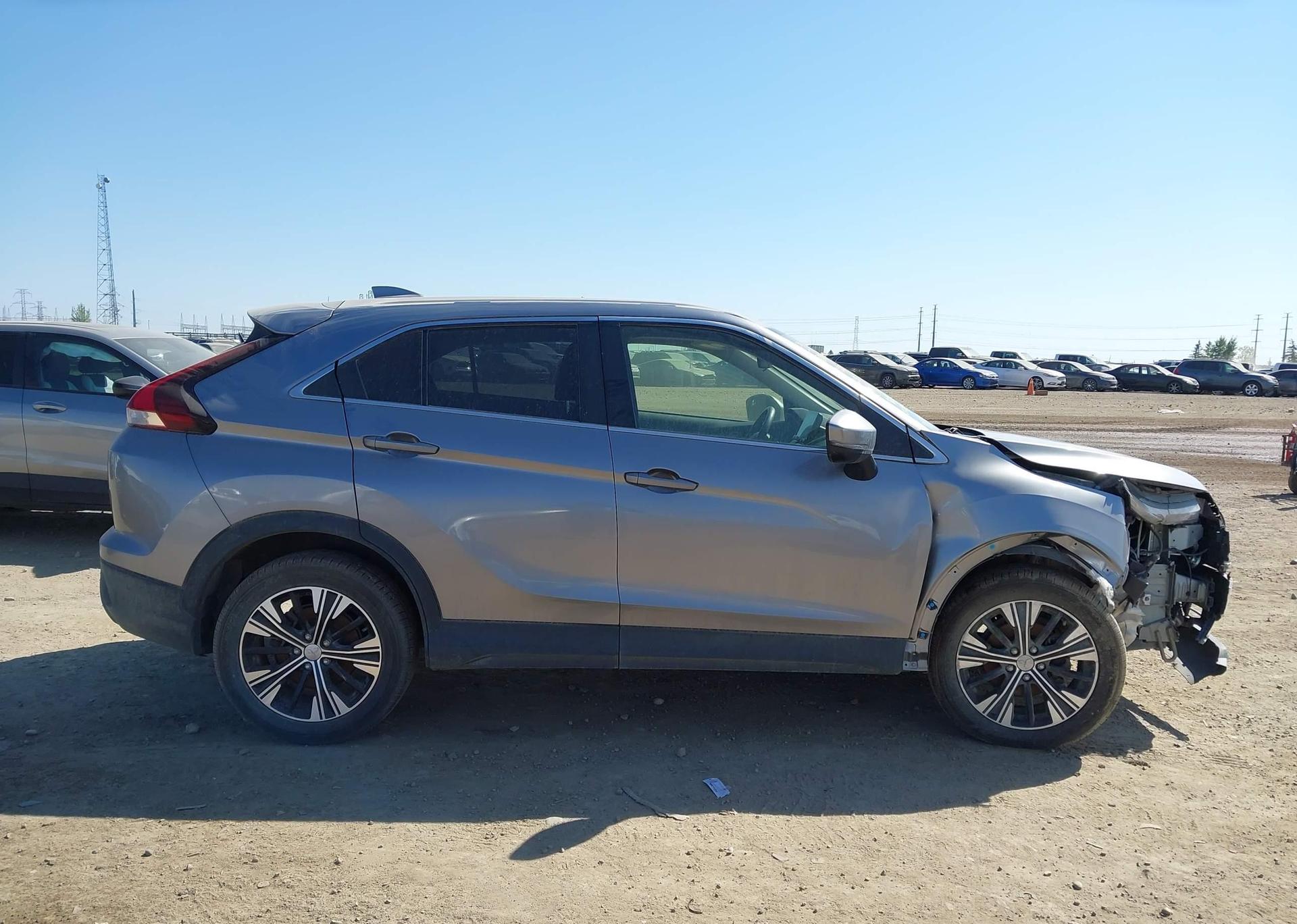 2022 MITSUBISHI ECLIPSE CROSS ES