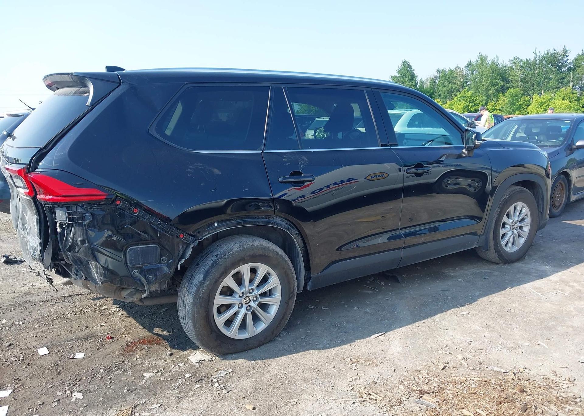 2024 TOYOTA GRAND HIGHLANDER XLE