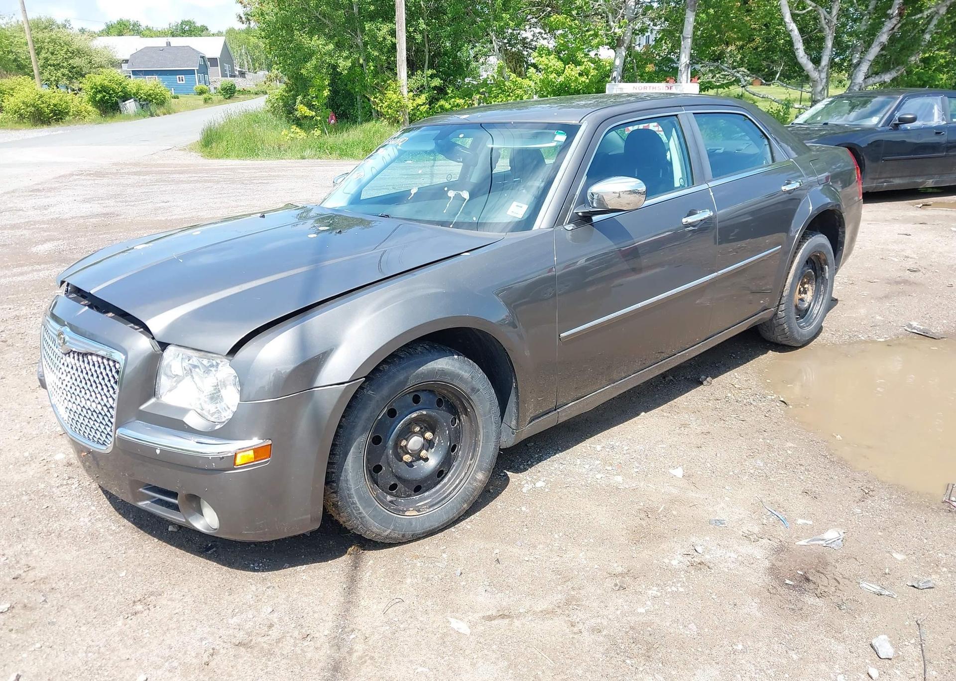2010 CHRYSLER 300 LIMITED