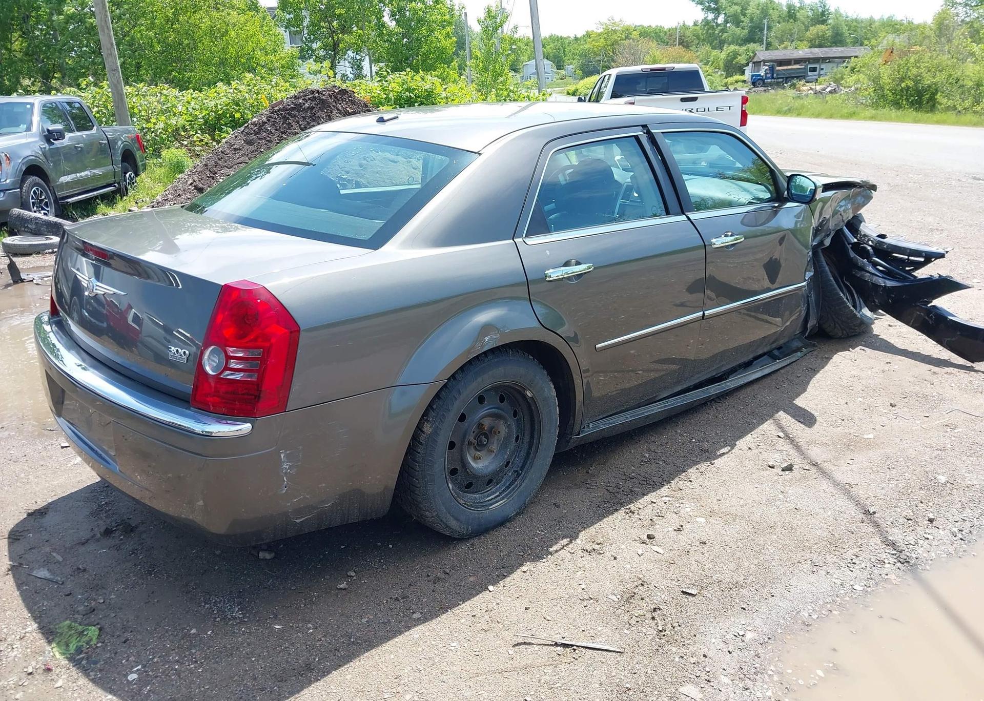 2010 CHRYSLER 300 LIMITED