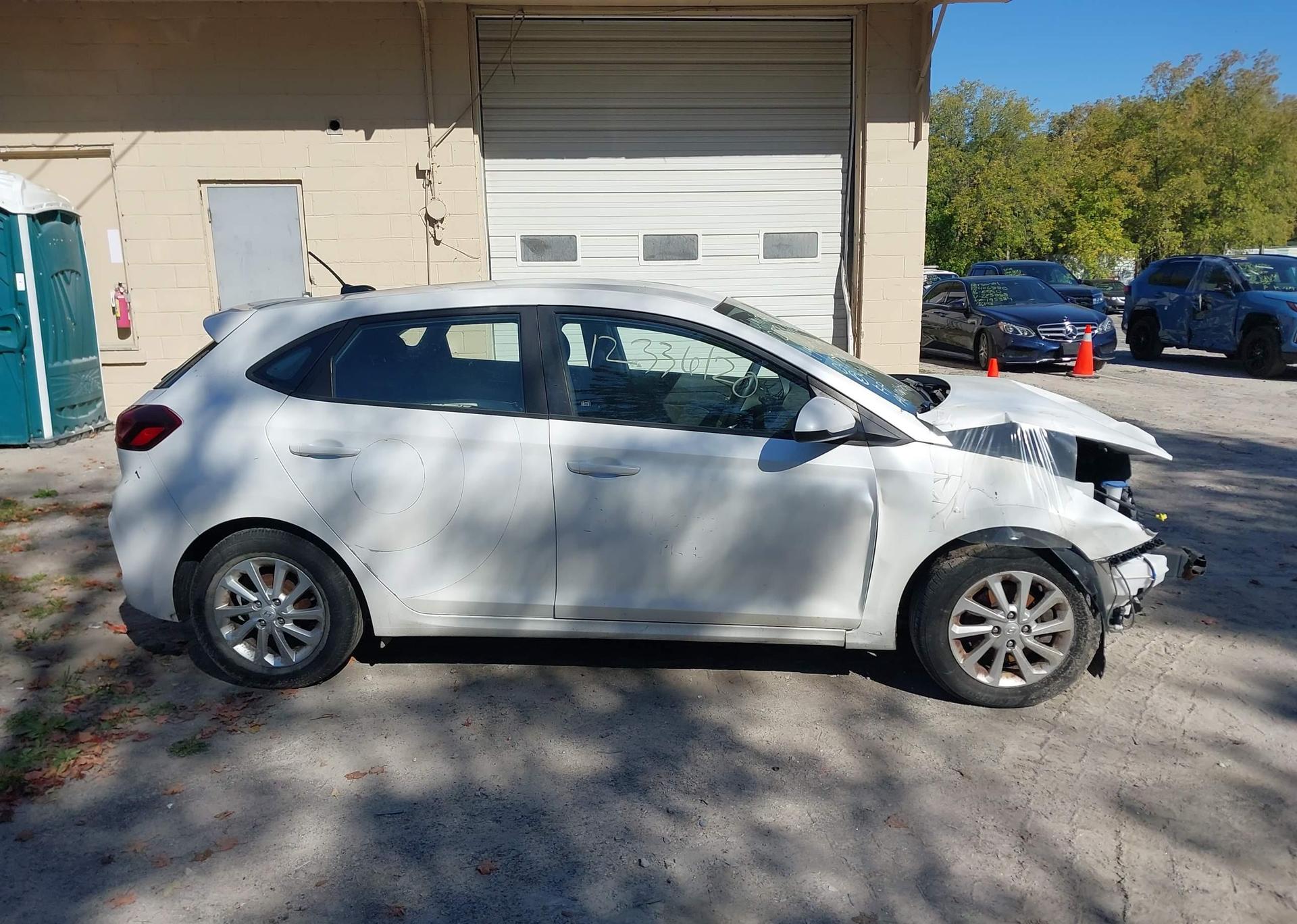 2019 HYUNDAI ACCENT SE