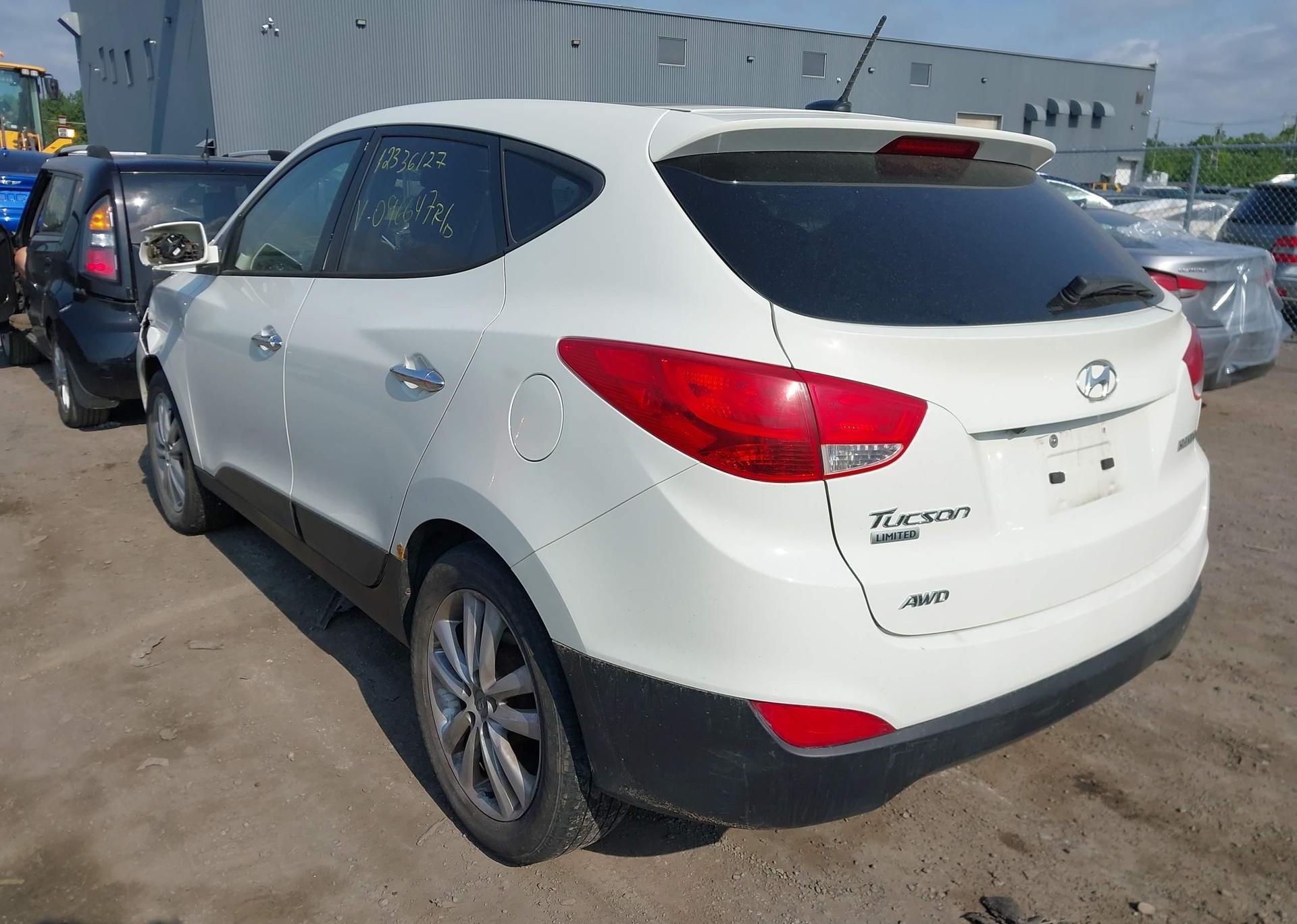 2010 HYUNDAI TUCSON LIMITED
