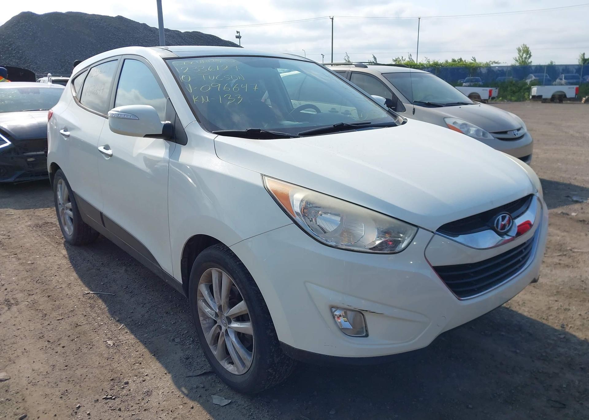 2010 HYUNDAI TUCSON LIMITED
