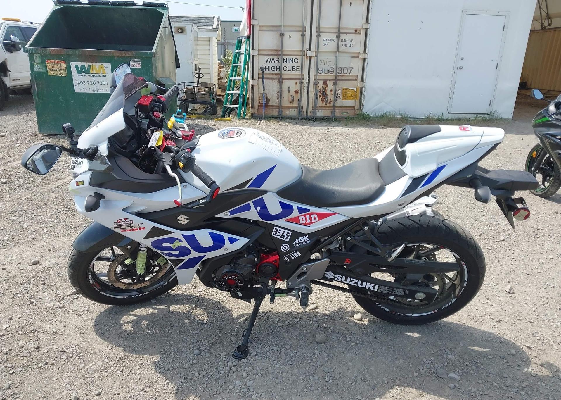 2020 SUZUKI GSX250R M