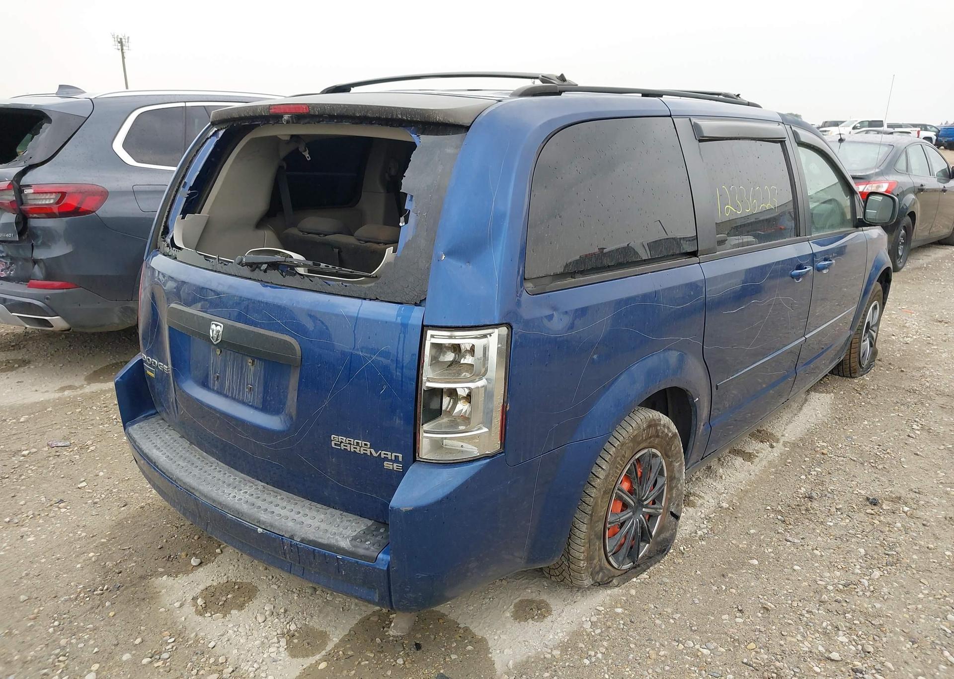 2010 DODGE GRAND CARAVAN SE