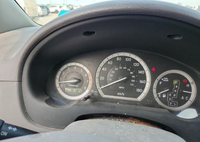 2005 TOYOTA SIENNA CE