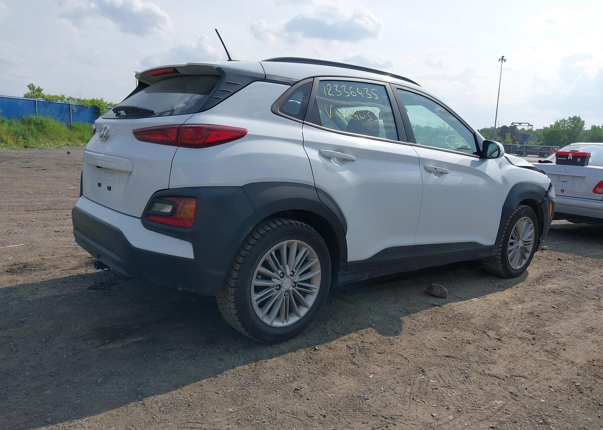 2021 HYUNDAI KONA